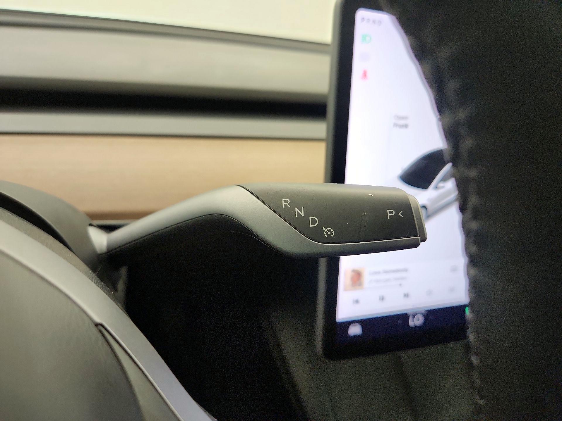 Thumbnail: 2022 Tesla Model 3 - 15