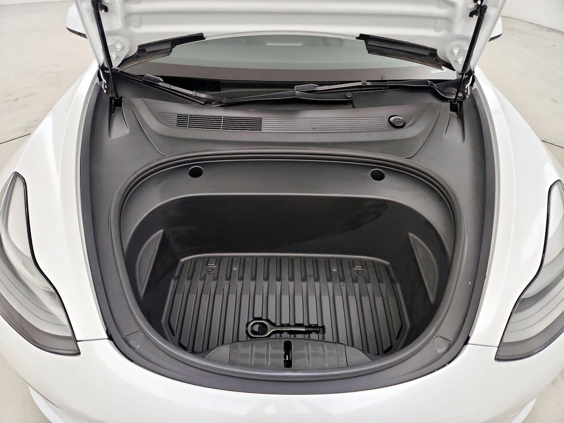 Thumbnail: 2022 Tesla Model 3 - 18