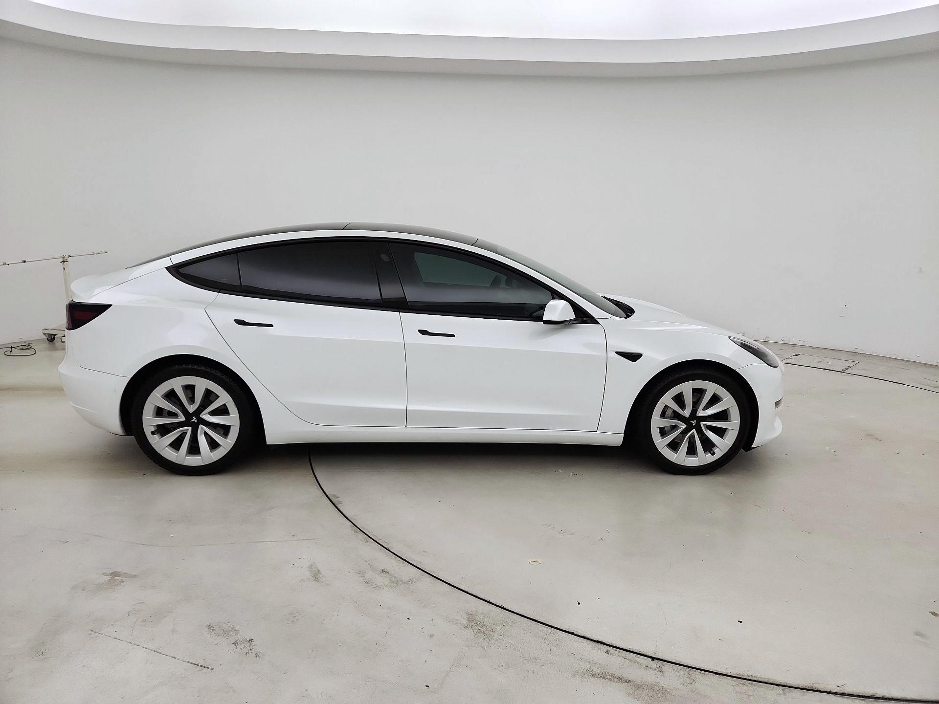 Thumbnail: 2022 Tesla Model 3 - 4