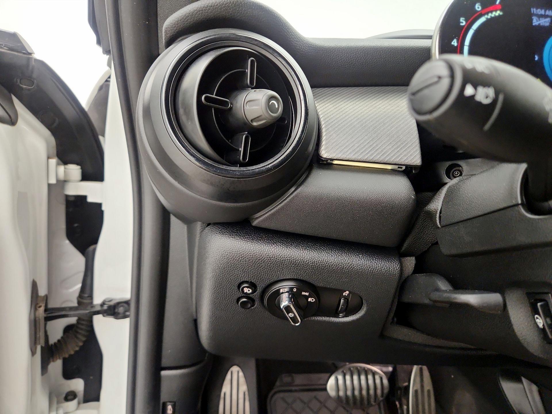 Thumbnail: 2024 MINI Cooper - 13