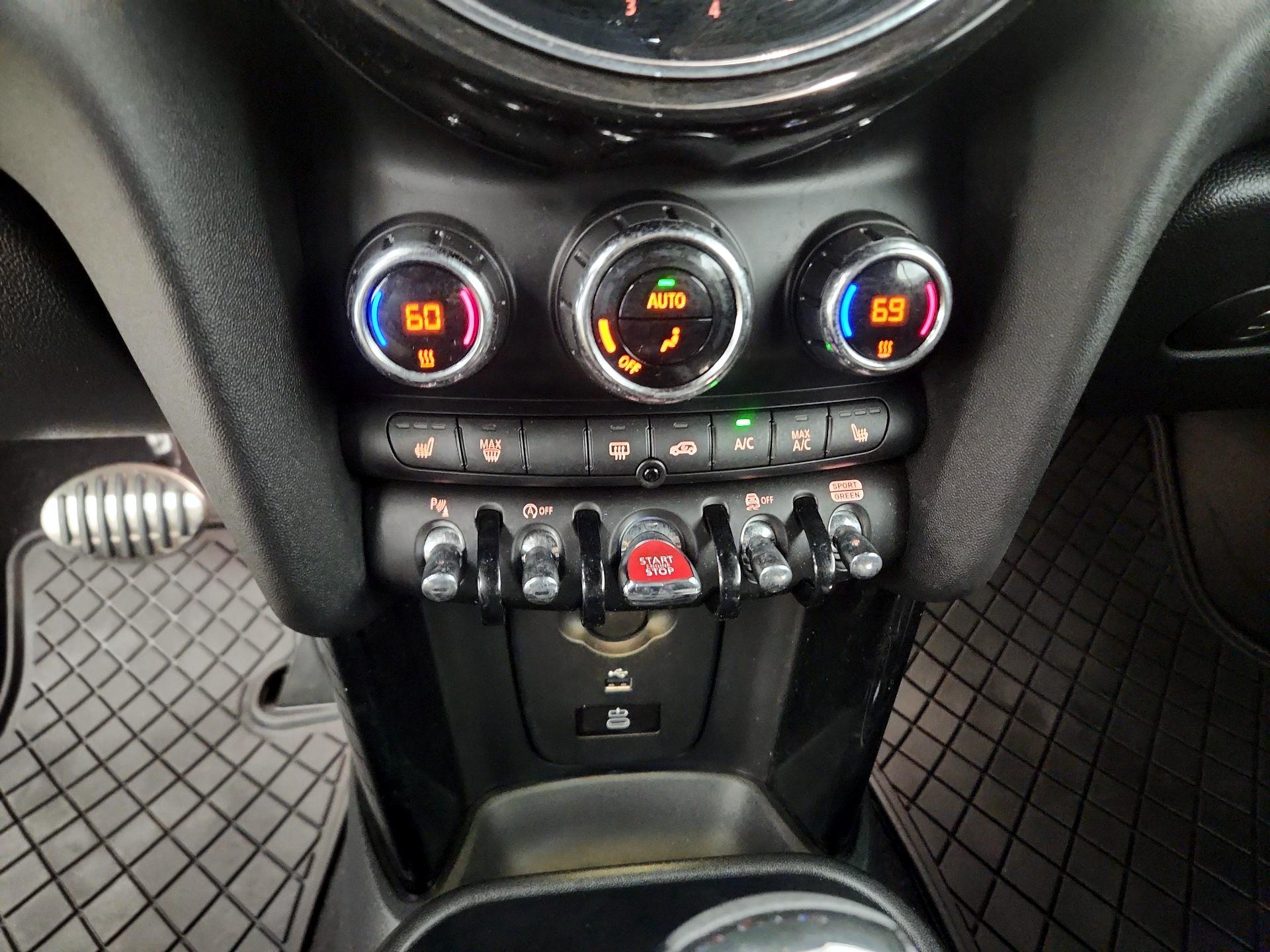 Thumbnail: 2024 MINI Cooper - 17