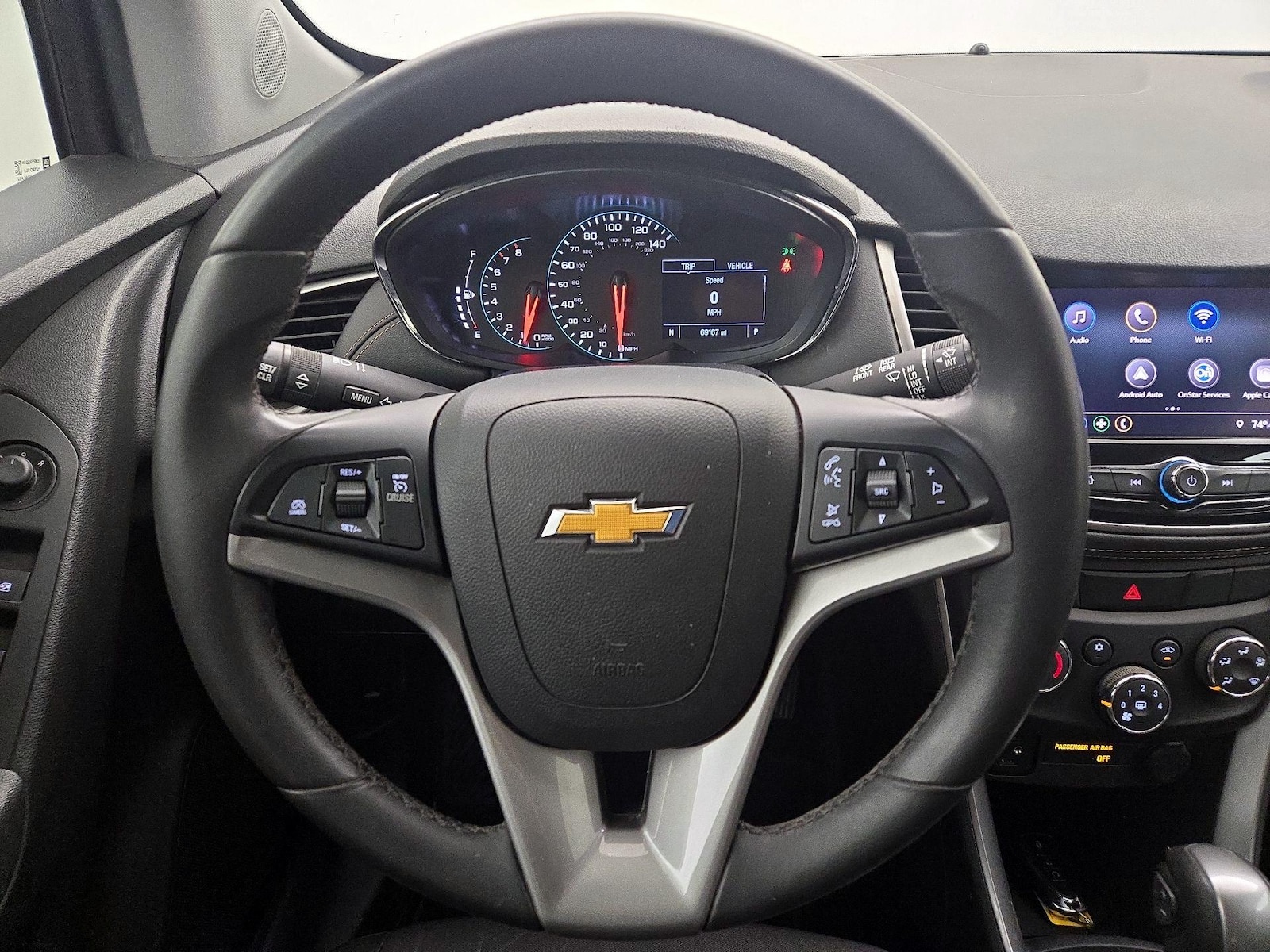 2020 Chevrolet Trax LT - Photo 11