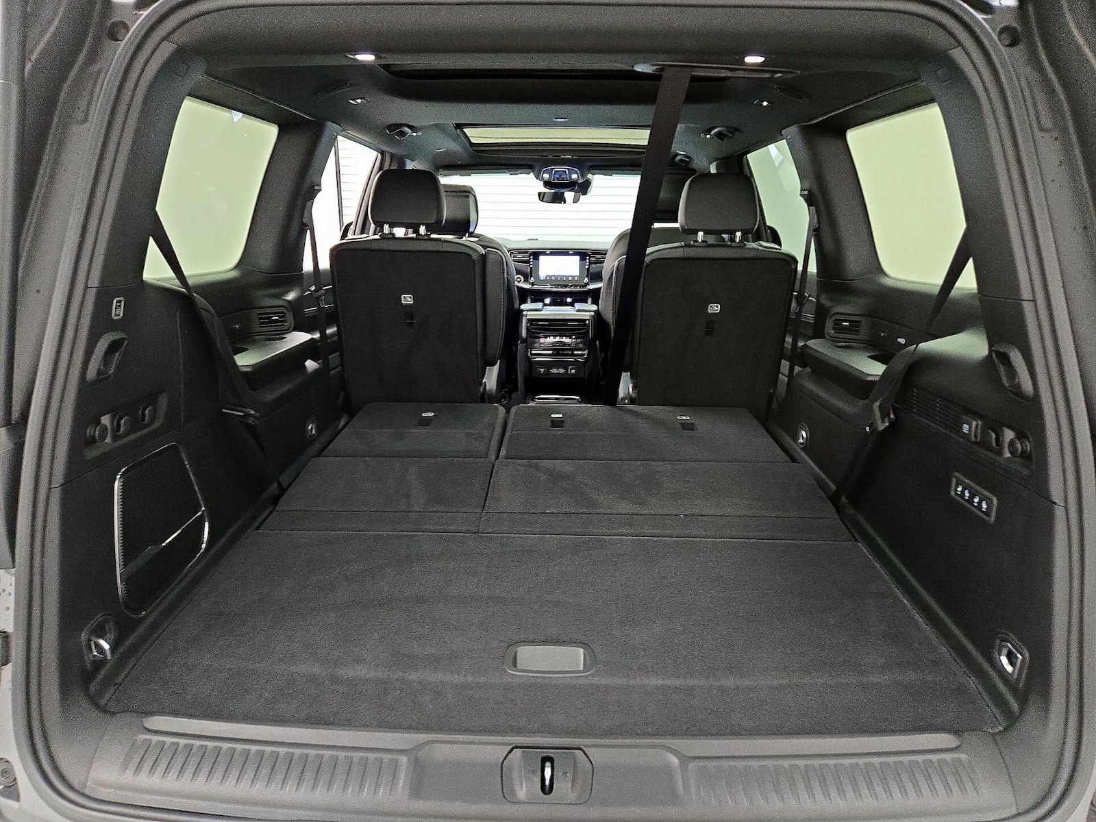 2023 Jeep Wagoneer Series II - Photo 25