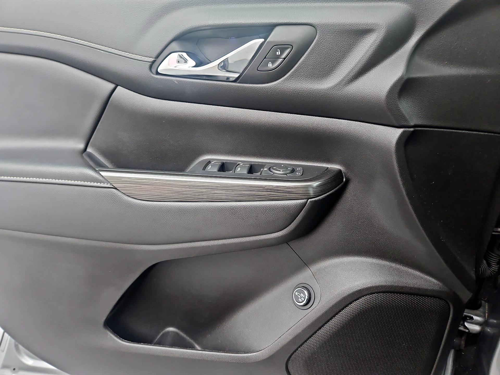 Thumbnail: 2023 GMC Acadia - 12