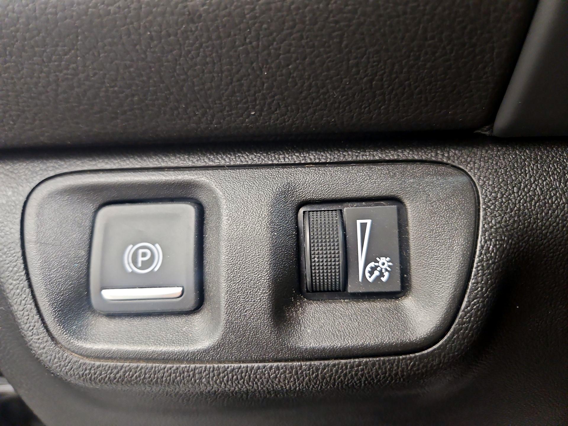 Thumbnail: 2023 GMC Acadia - 13