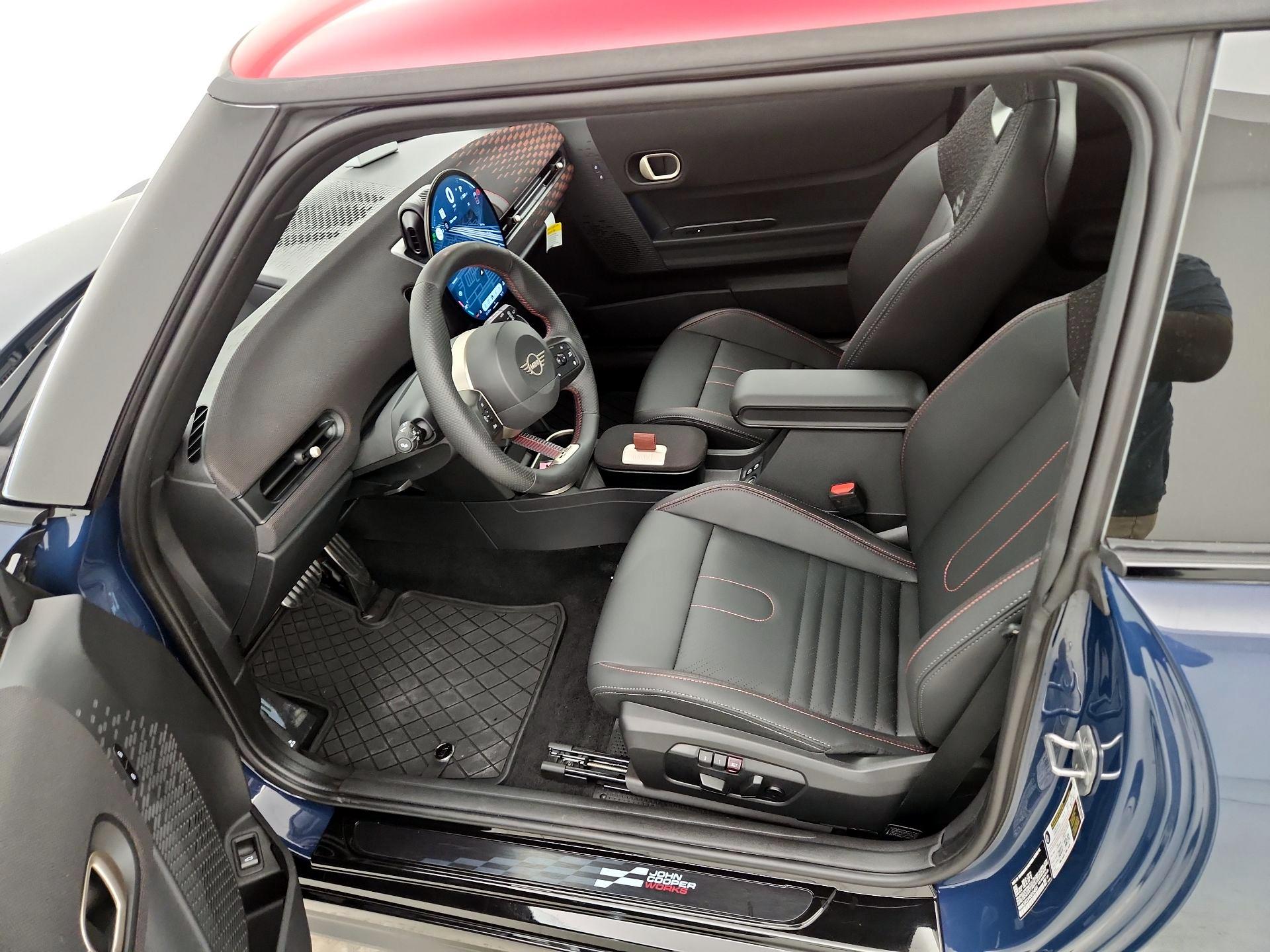 Thumbnail: 2025 MINI Cooper Hardtop - 11