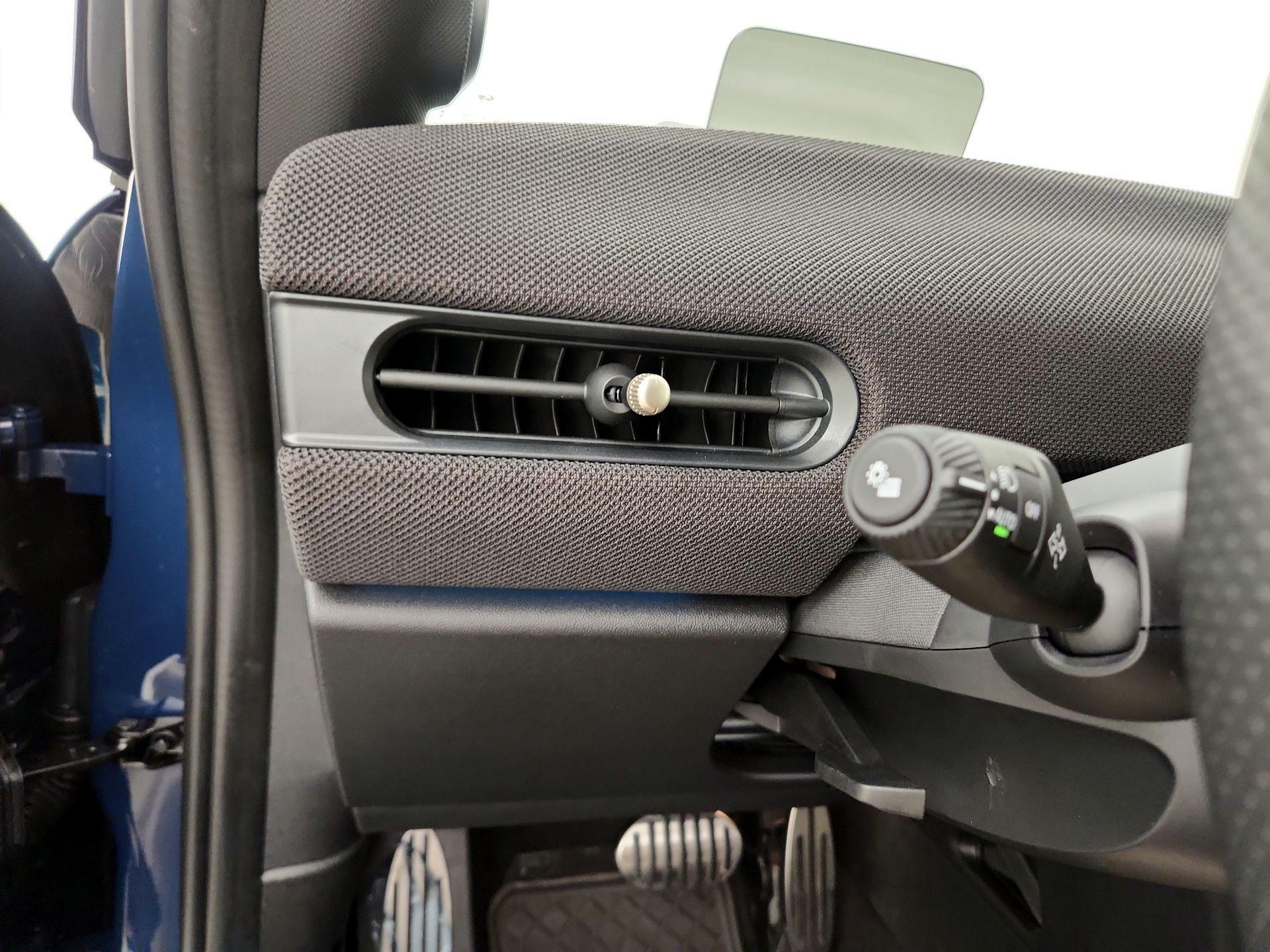 Thumbnail: 2025 MINI Cooper Hardtop - 13