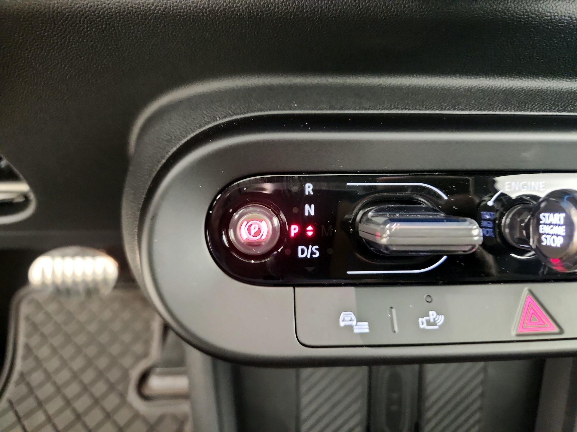 Thumbnail: 2025 MINI Cooper Hardtop - 18