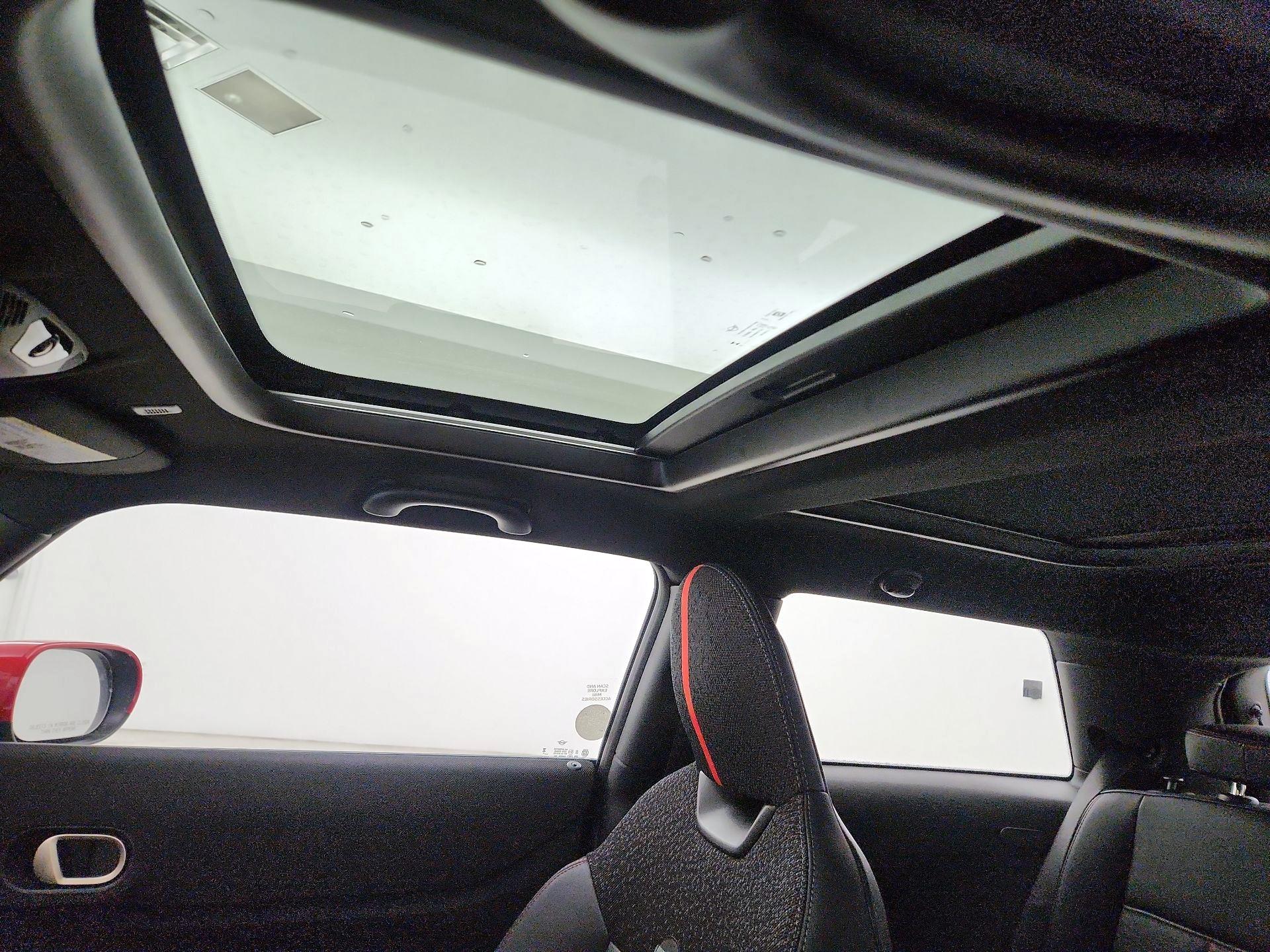 Thumbnail: 2025 MINI Cooper Hardtop - 20