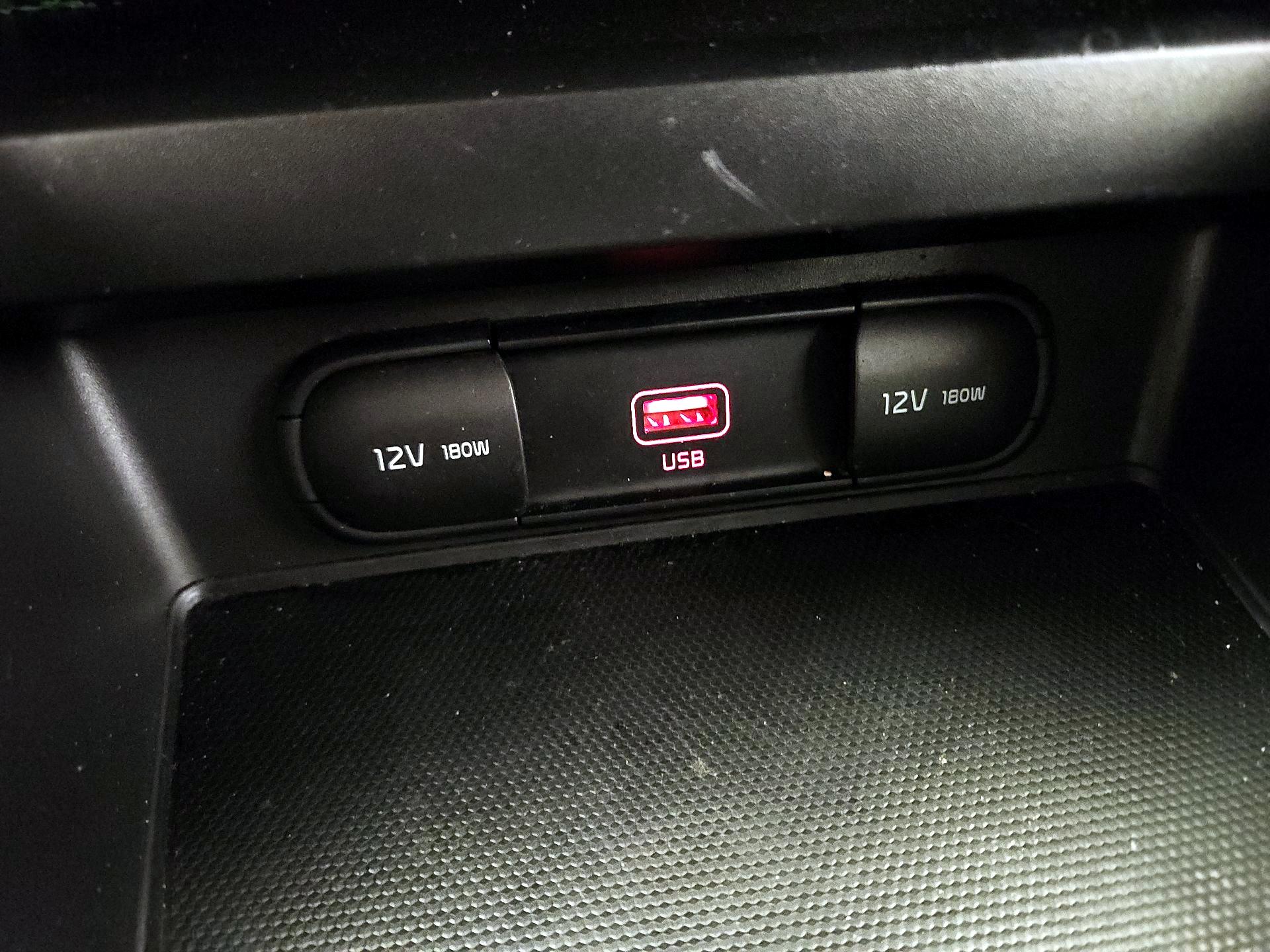 Thumbnail: 2020 Kia Soul - 16