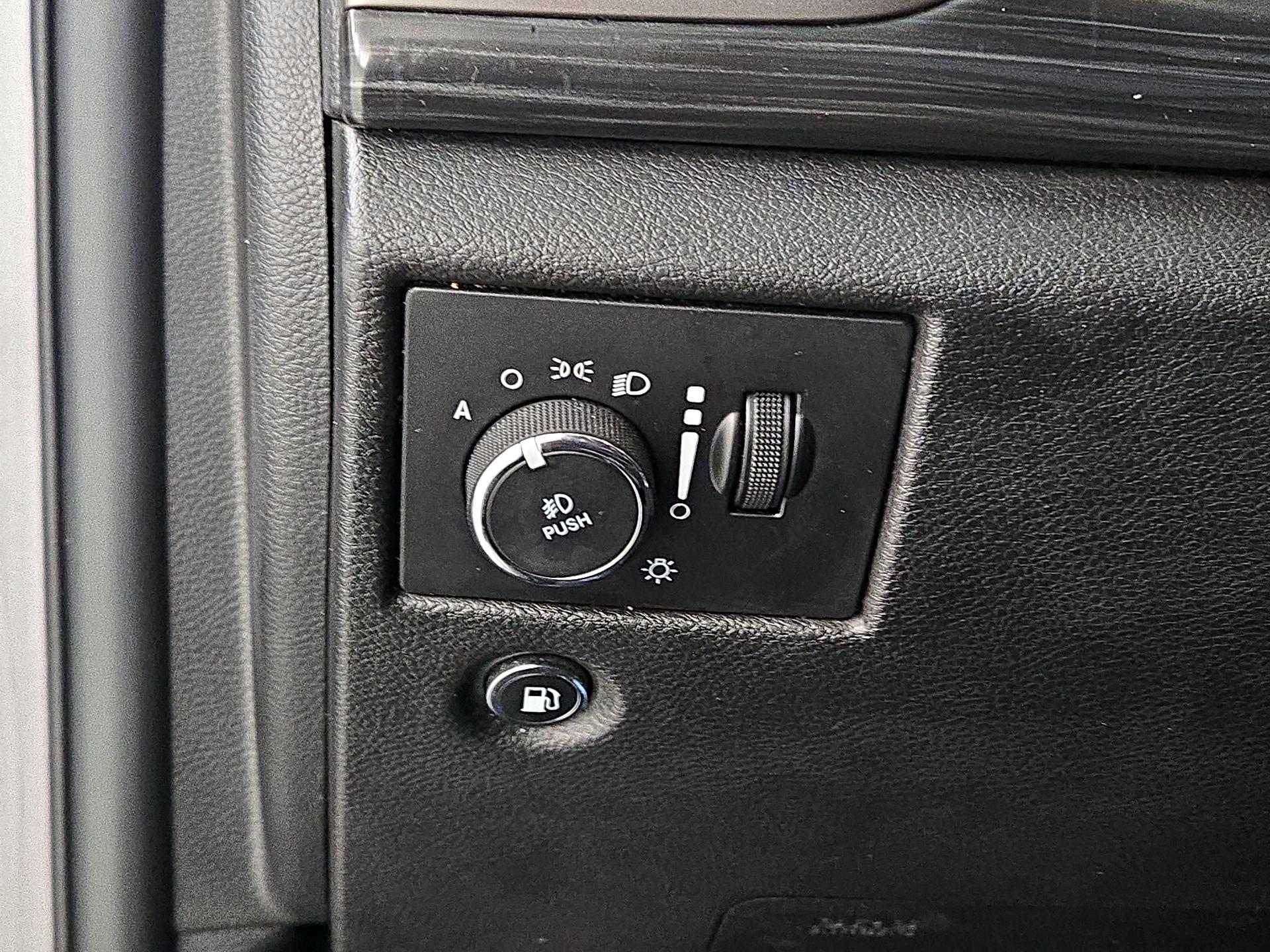 Thumbnail: 2019 Jeep Grand Cherokee - 13