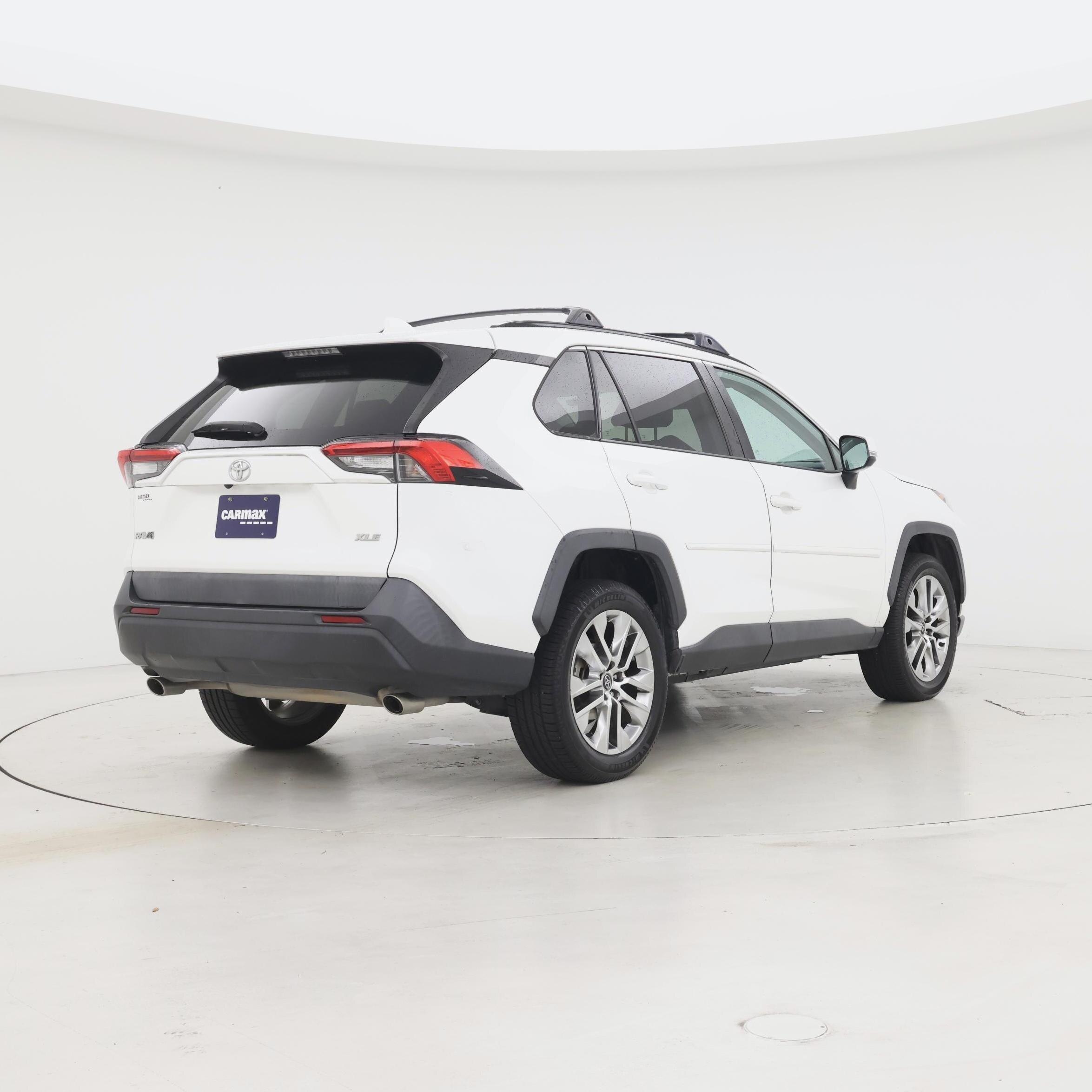 Thumbnail: 2020 Toyota RAV4 - 8