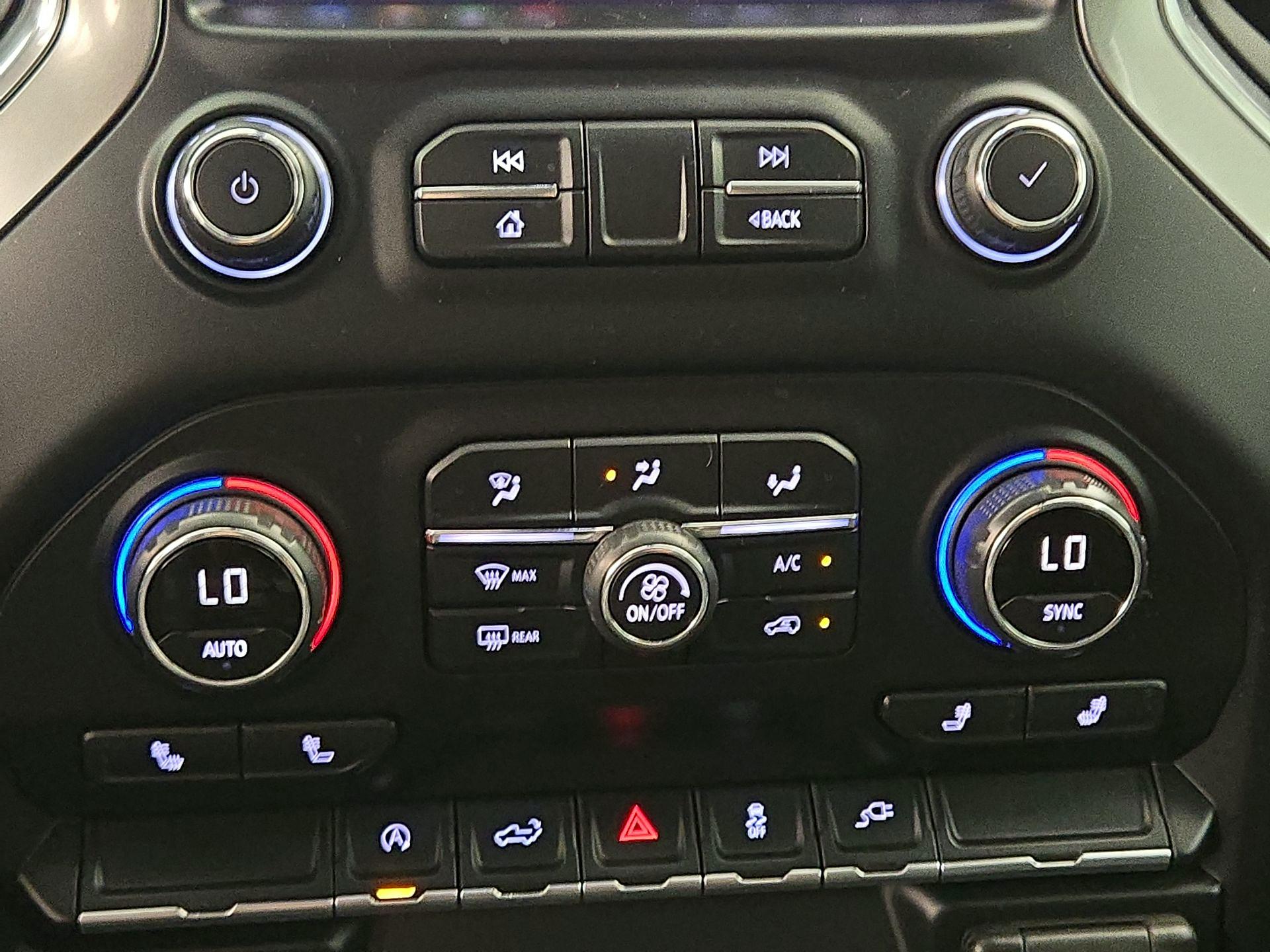 Thumbnail: 2020 Chevrolet Silverado 1500 - 16