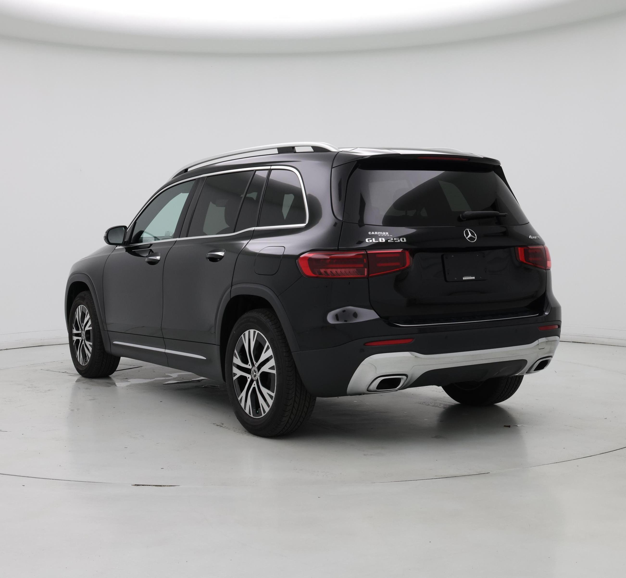 Thumbnail: 2024 Mercedes-Benz GLB - 2