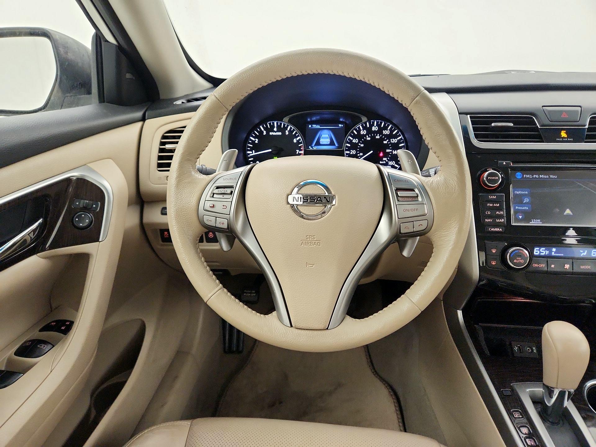 Thumbnail: 2014 Nissan Altima - 10