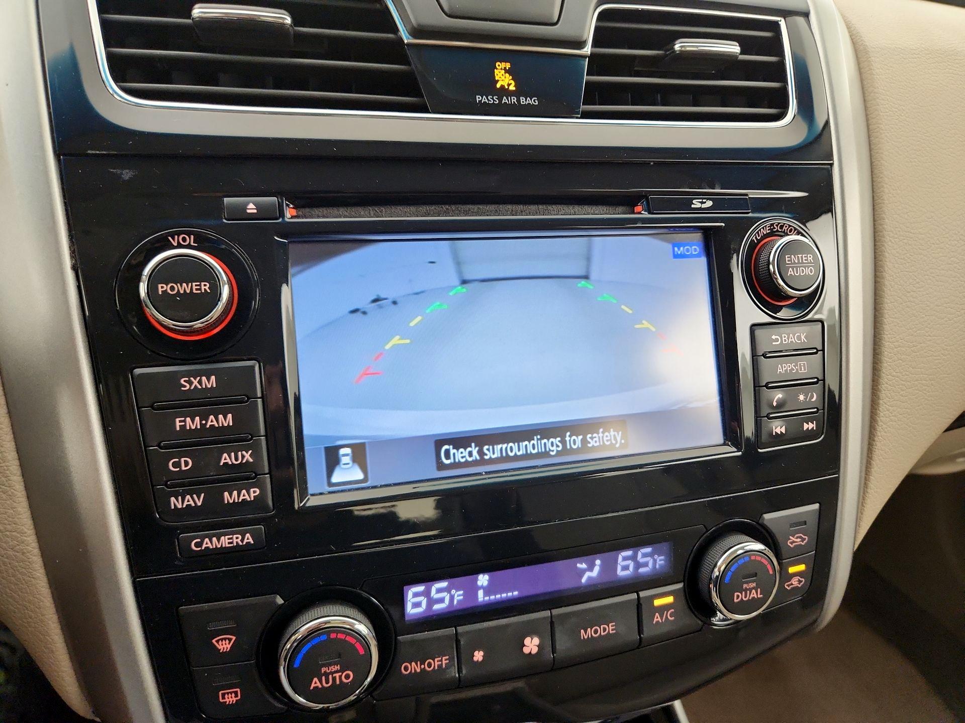Thumbnail: 2014 Nissan Altima - 15