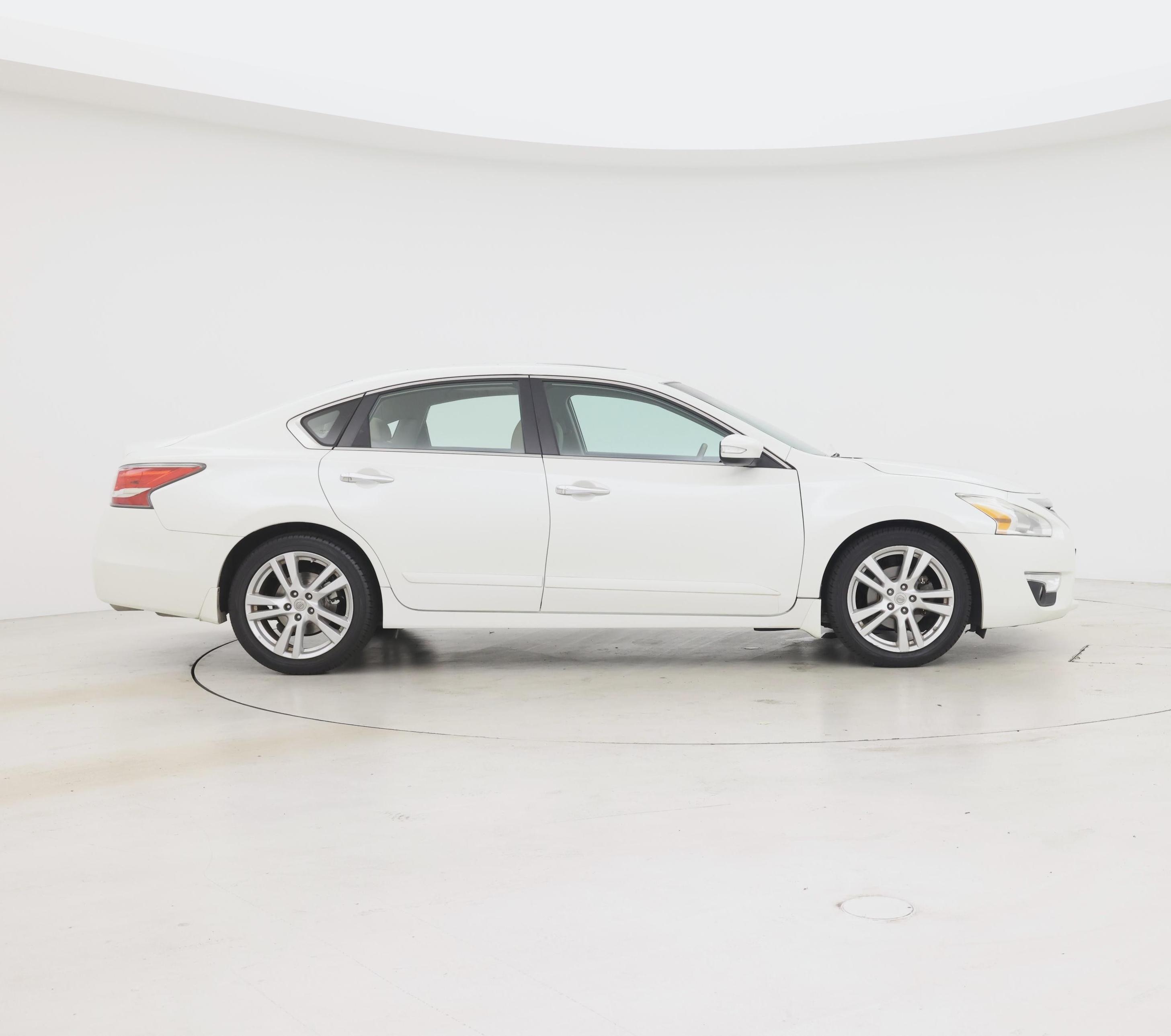 Thumbnail: 2014 Nissan Altima - 7