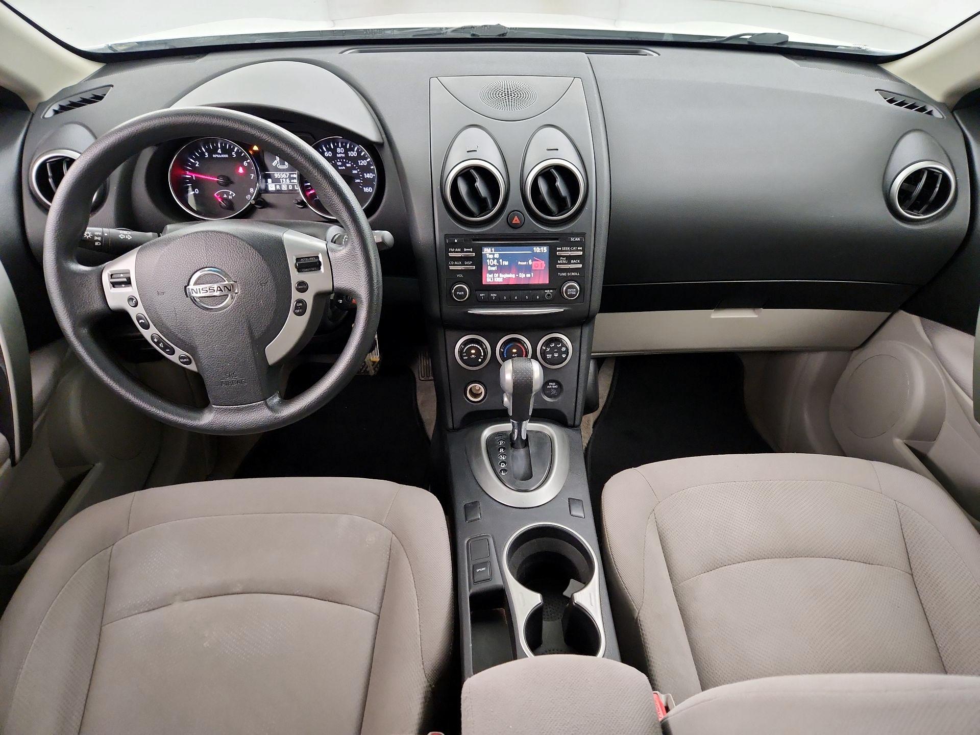 Thumbnail: 2015 Nissan Rogue - 9