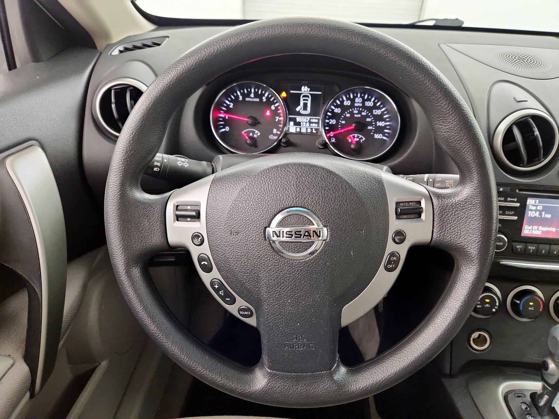 Thumbnail: 2015 Nissan Rogue - 10