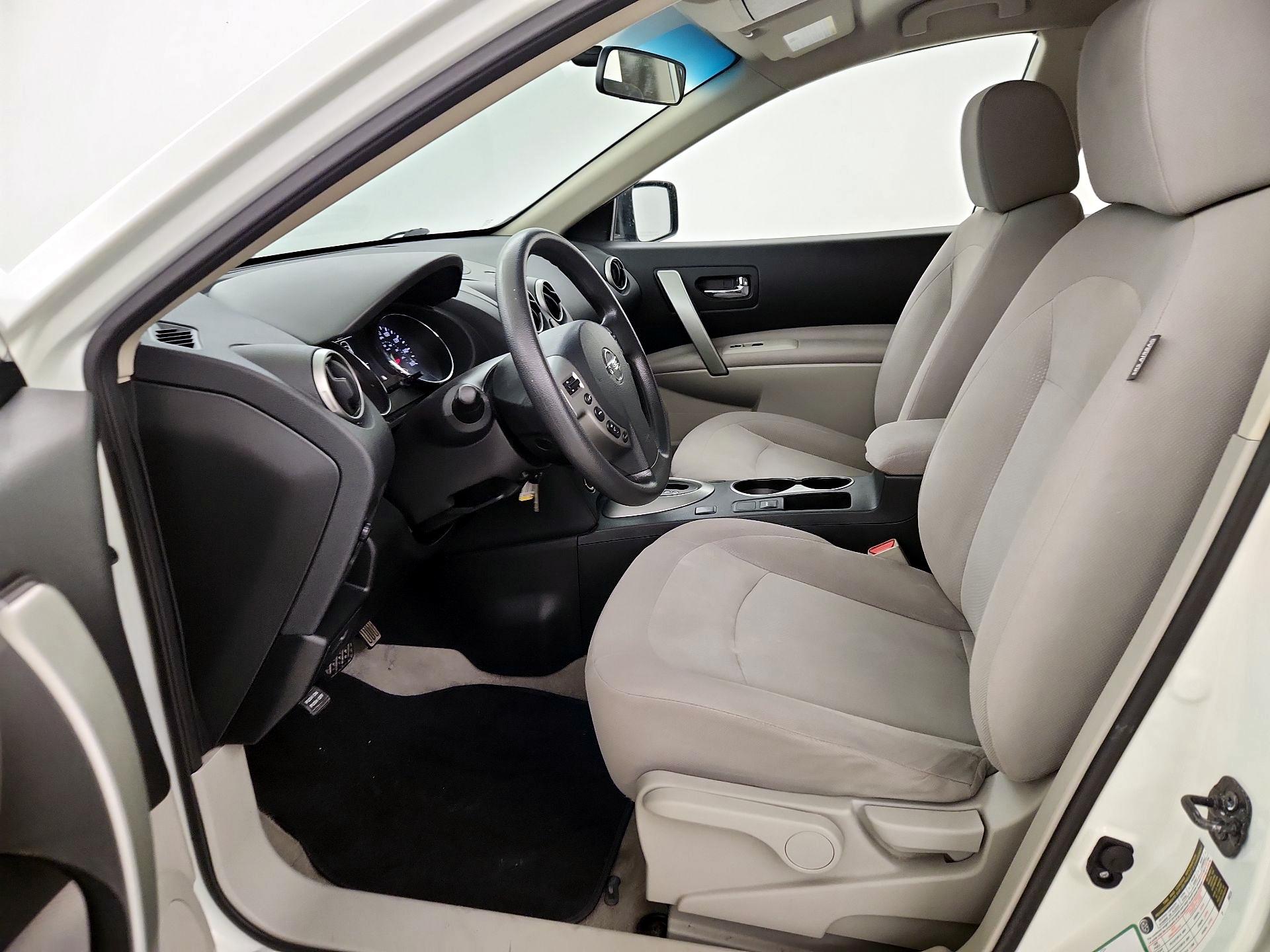 Thumbnail: 2015 Nissan Rogue - 11