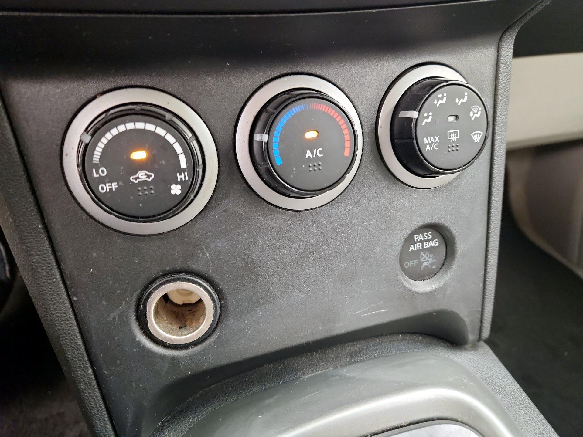 Thumbnail: 2015 Nissan Rogue - 16