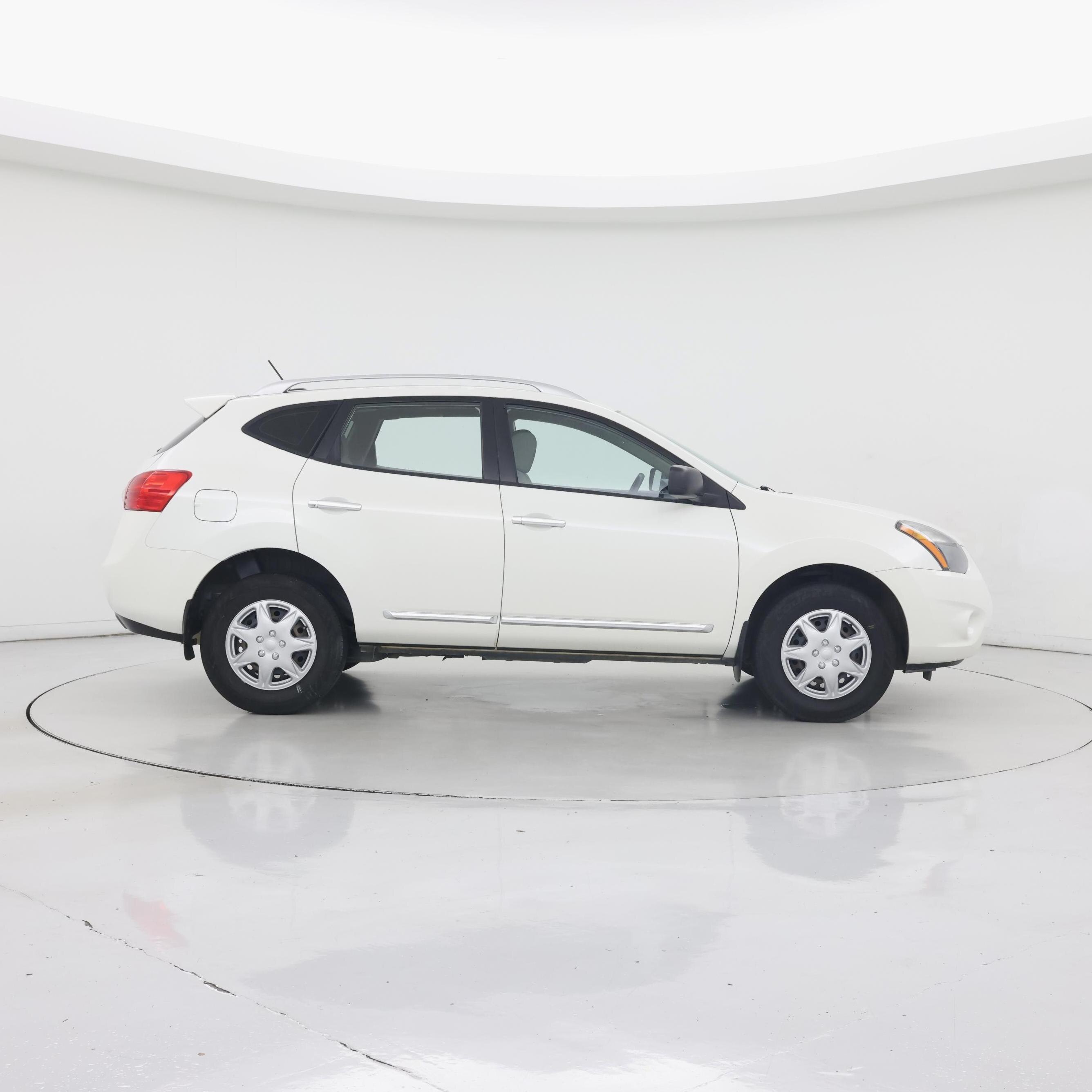 Thumbnail: 2015 Nissan Rogue - 7