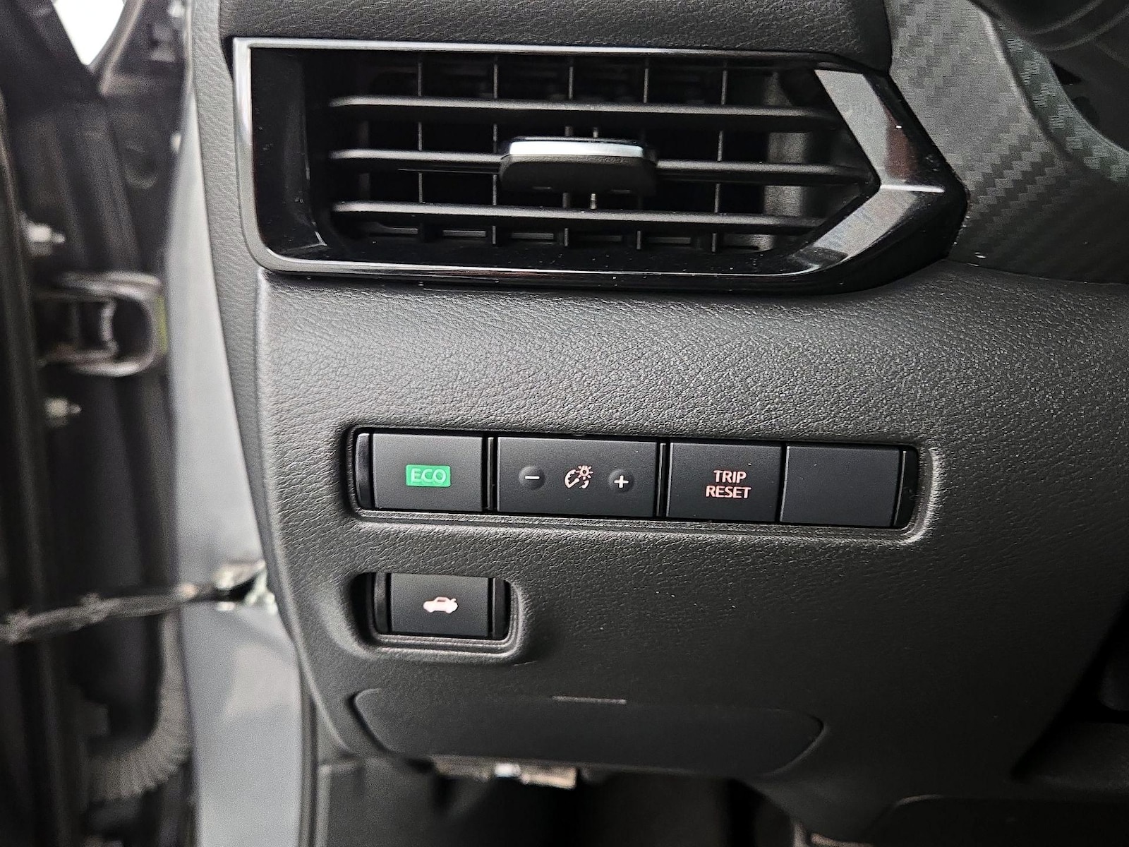 2024 Nissan Sentra SV - Photo 14