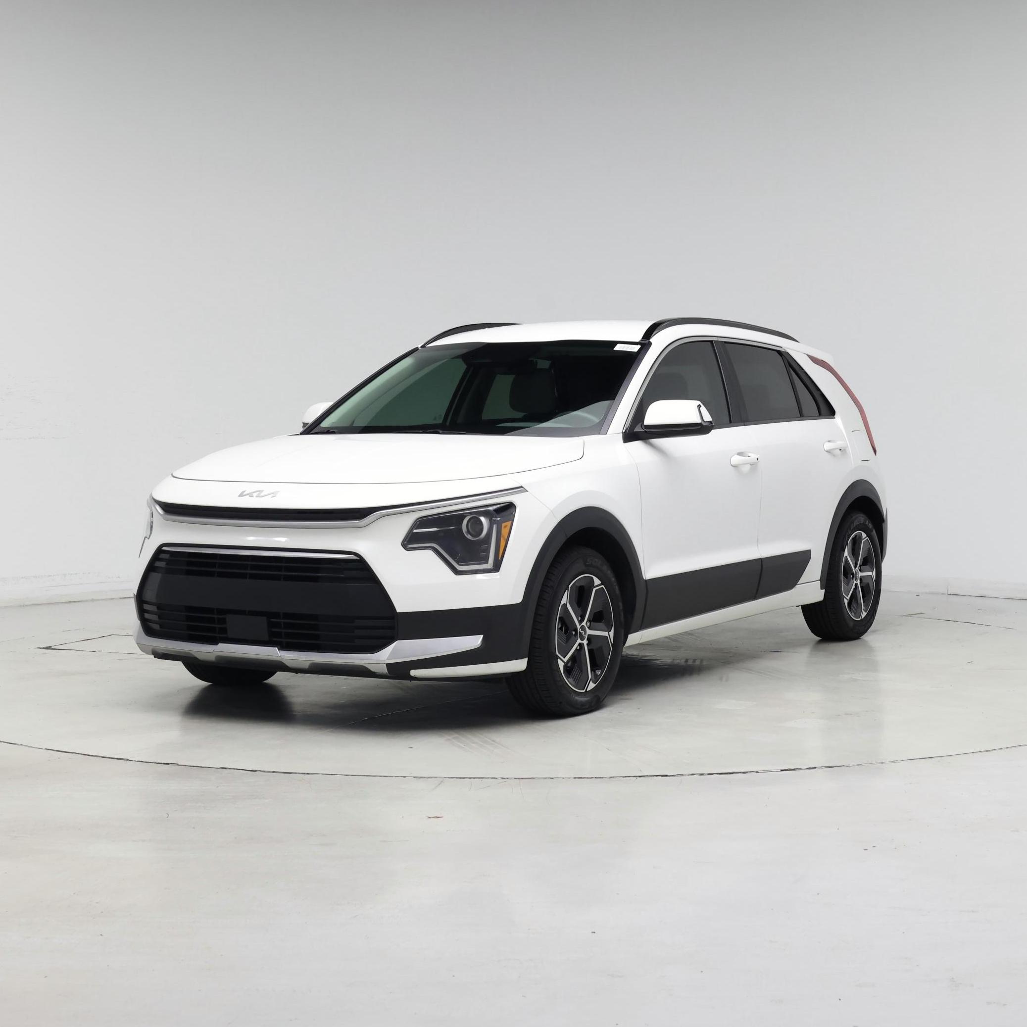 Thumbnail: 2024 Kia Niro - 4