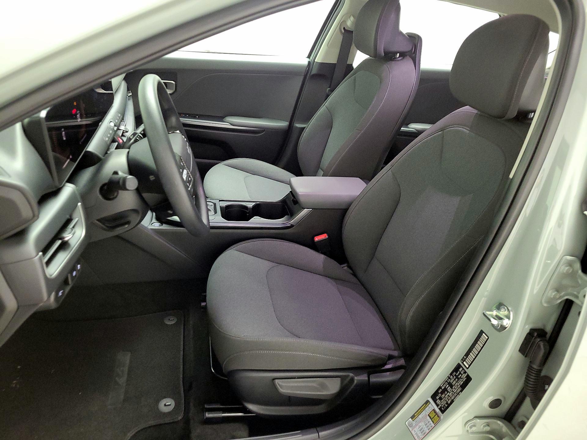 Thumbnail: 2025 Kia K4 - 11
