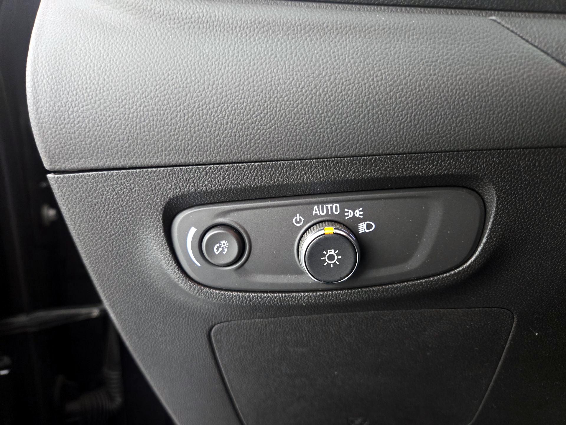 Thumbnail: 2025 Buick Encore GX - 13