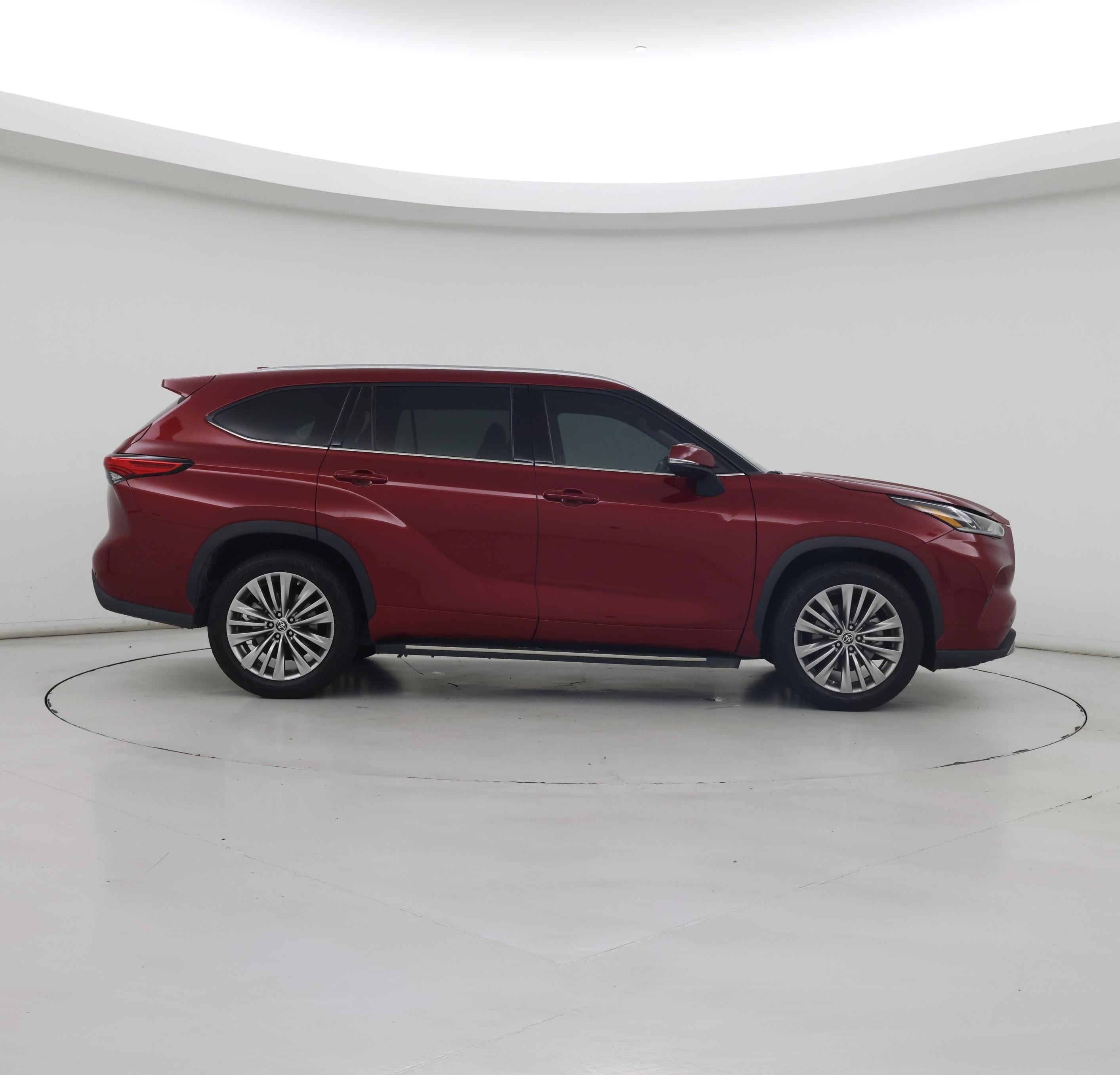 Thumbnail: 2022 Toyota Highlander - 7