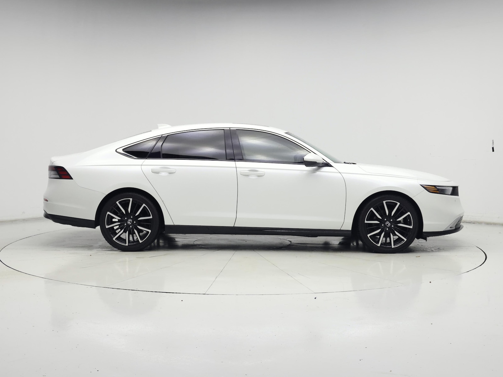 2024 Honda Accord Hybrid Touring - Photo 8