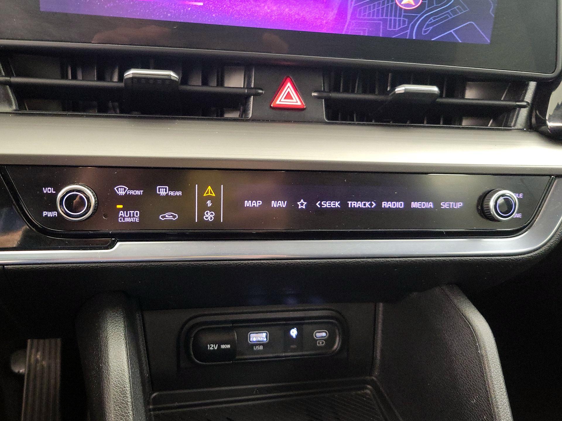 Thumbnail: 2023 Kia Sportage - 17