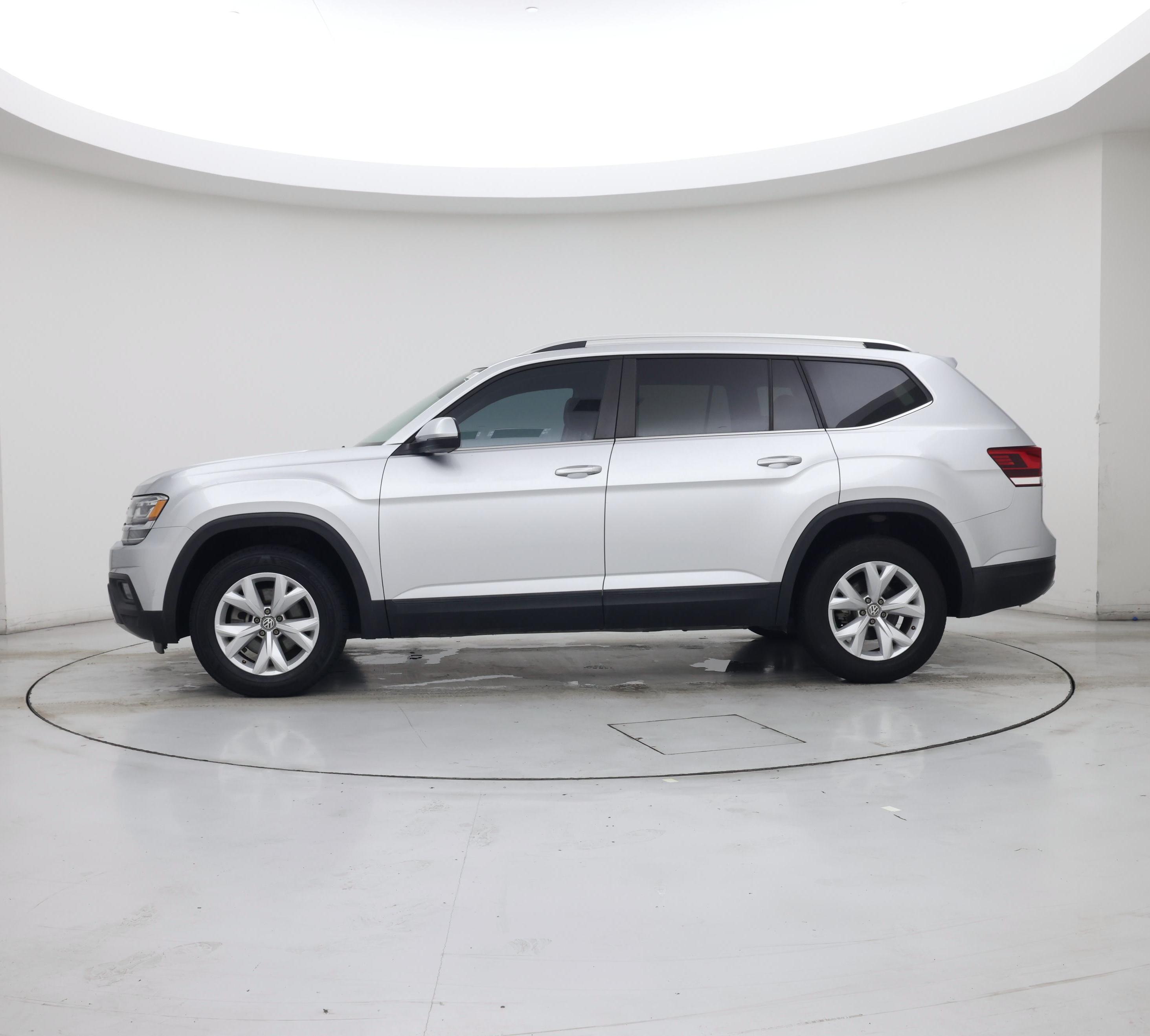 Thumbnail: 2018 Volkswagen Atlas - 3