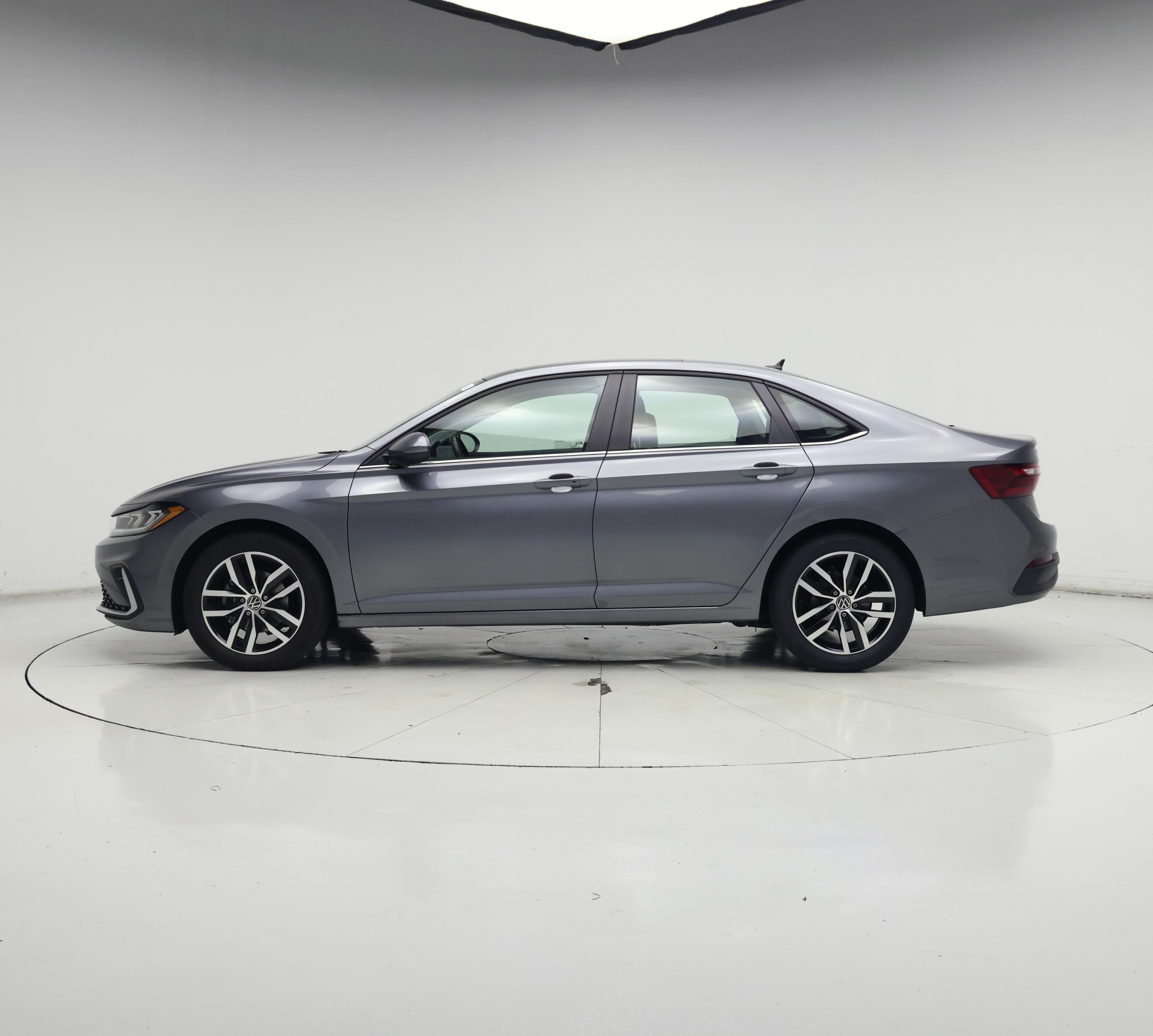 Thumbnail: 2025 Volkswagen Jetta - 3