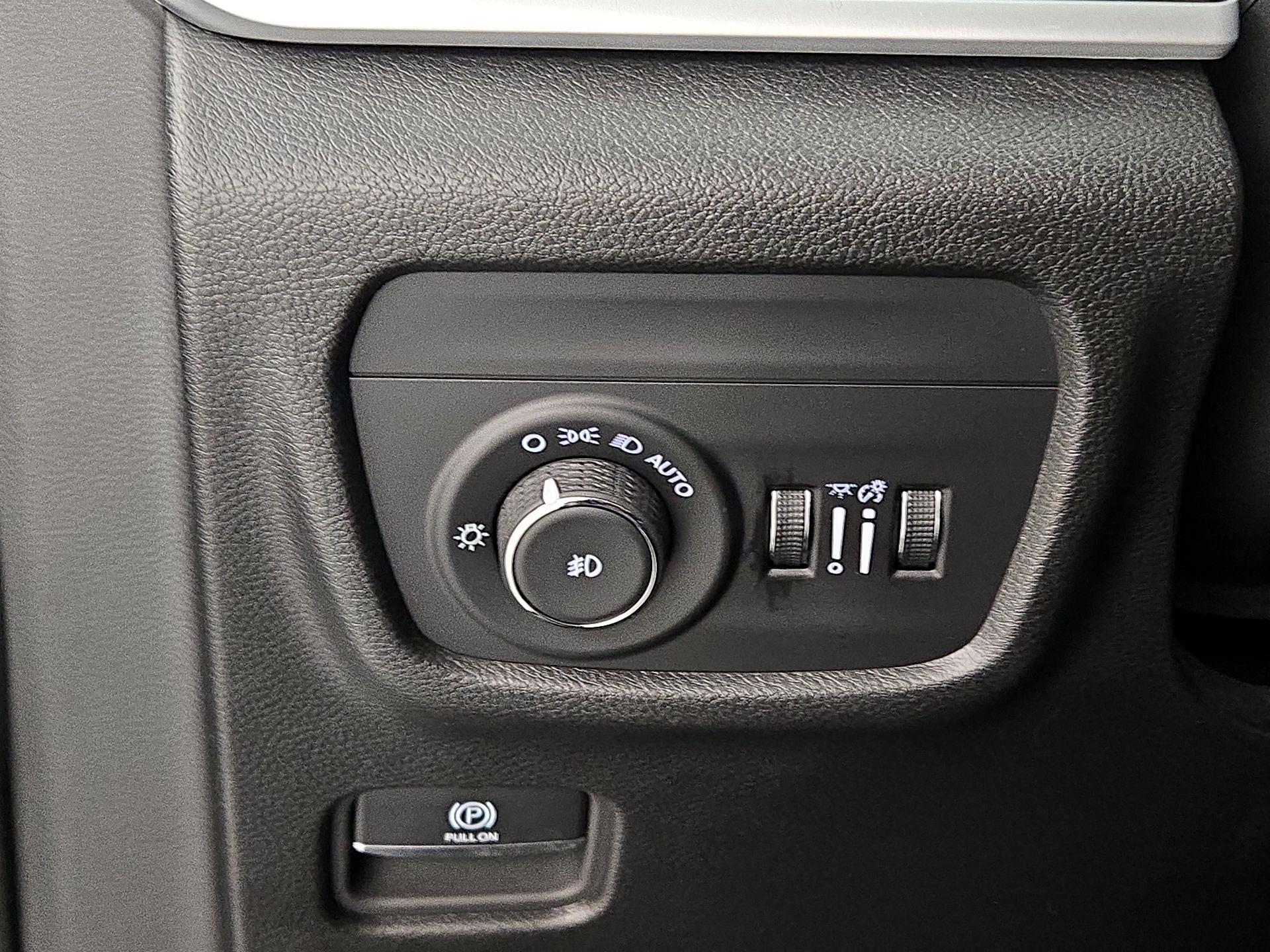 Thumbnail: 2024 Jeep Grand Cherokee - 13