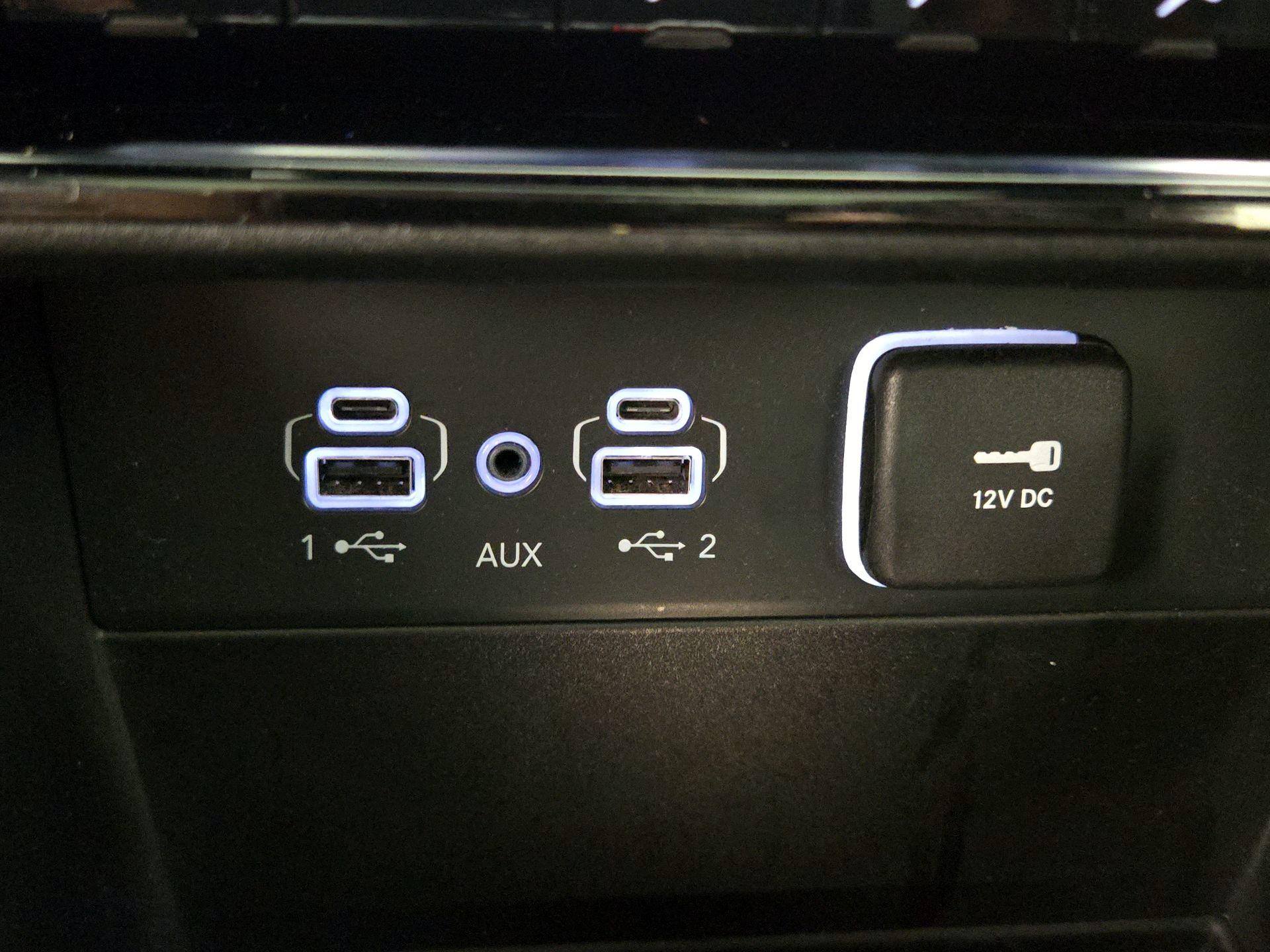 Thumbnail: 2024 Jeep Grand Cherokee - 19