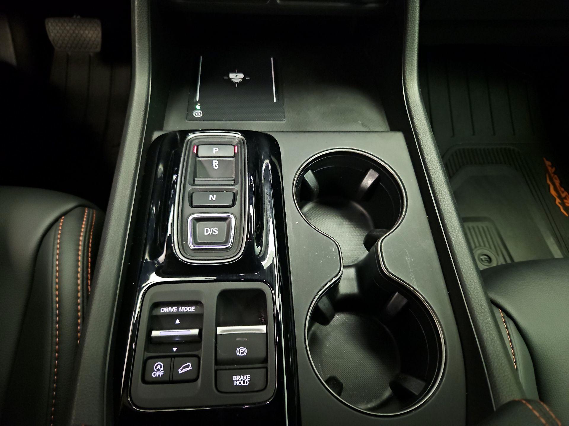 Thumbnail: 2025 Honda Pilot - 16