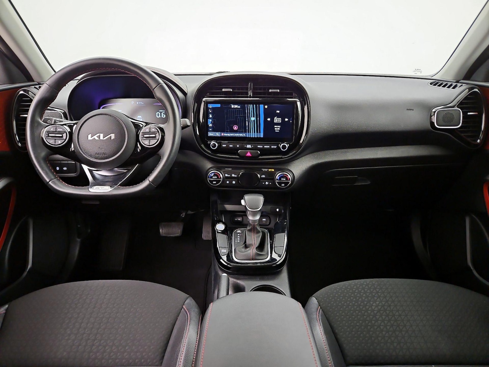 2025 Kia Soul GT-Line - Photo 10