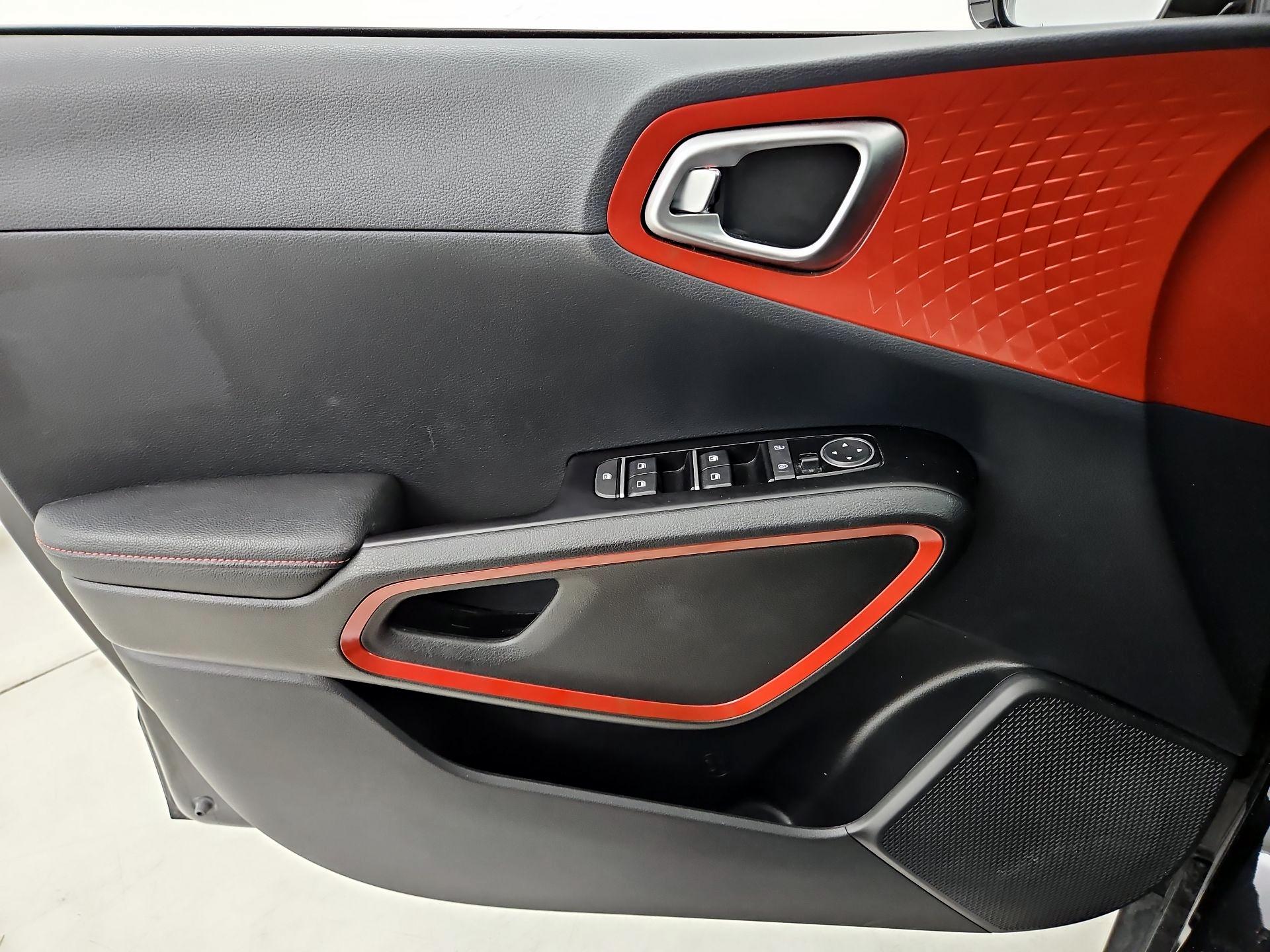 Thumbnail: 2025 Kia Soul - 12