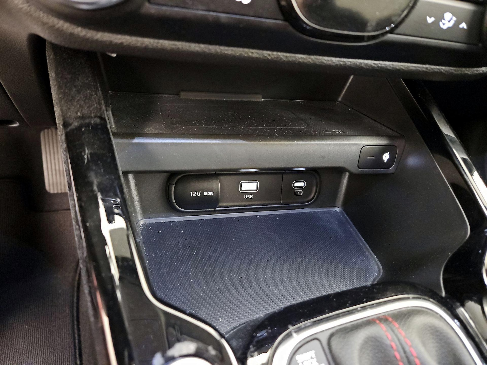 2025 Kia Soul GT-Line - Photo 20