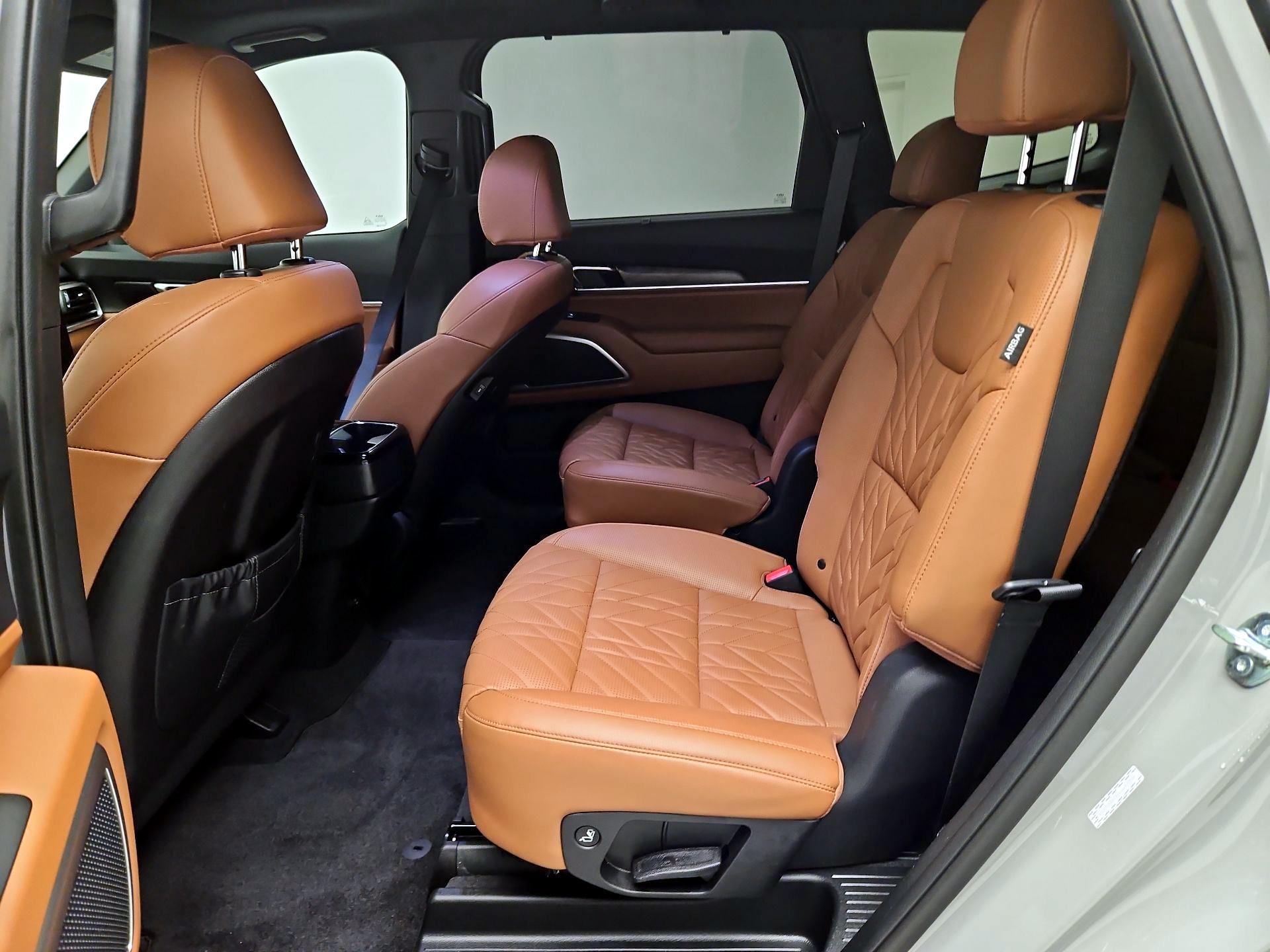 Thumbnail: 2025 Kia Telluride - 17