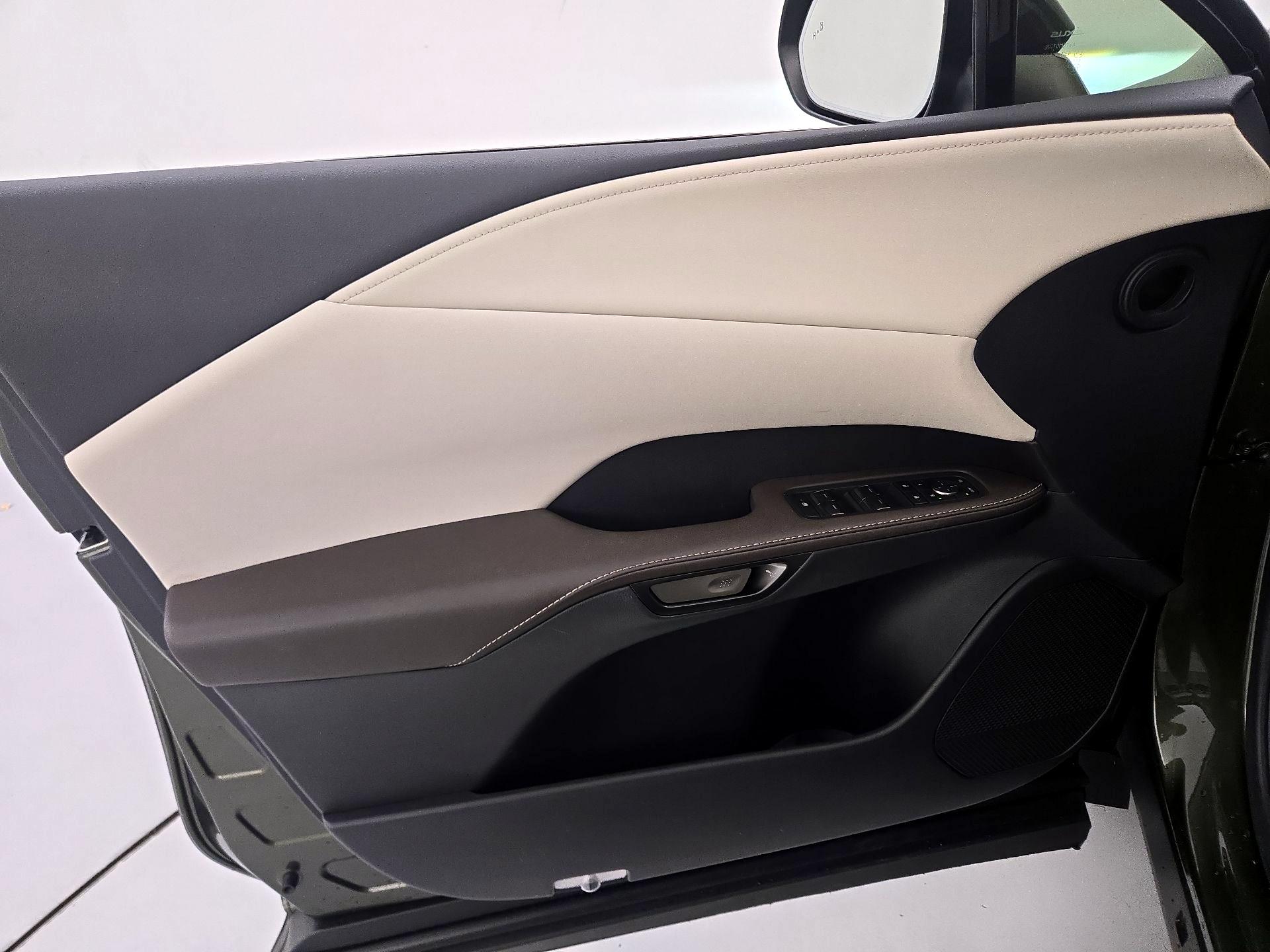 Thumbnail: 2023 Lexus RX - 12