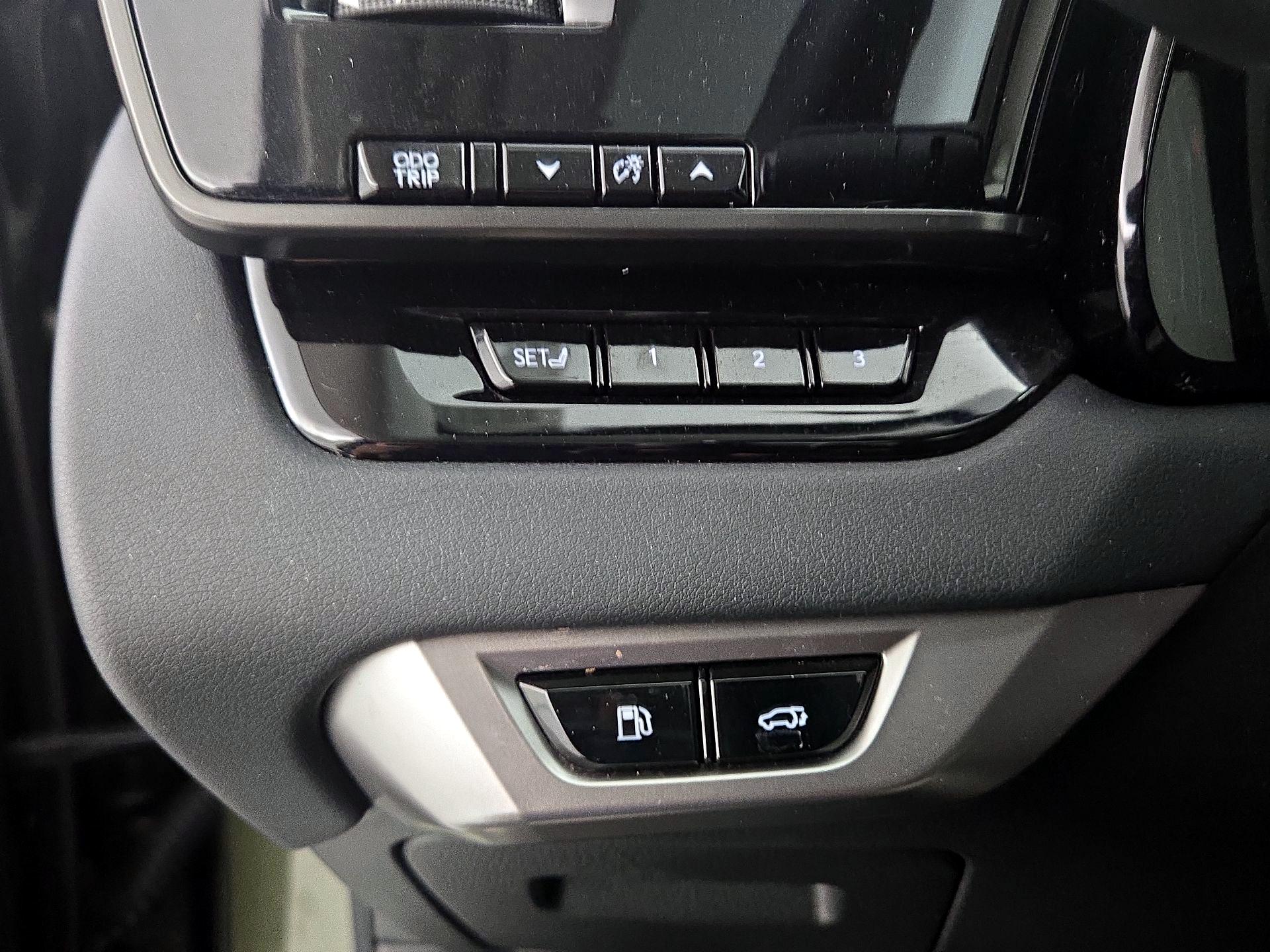 Thumbnail: 2023 Lexus RX - 13