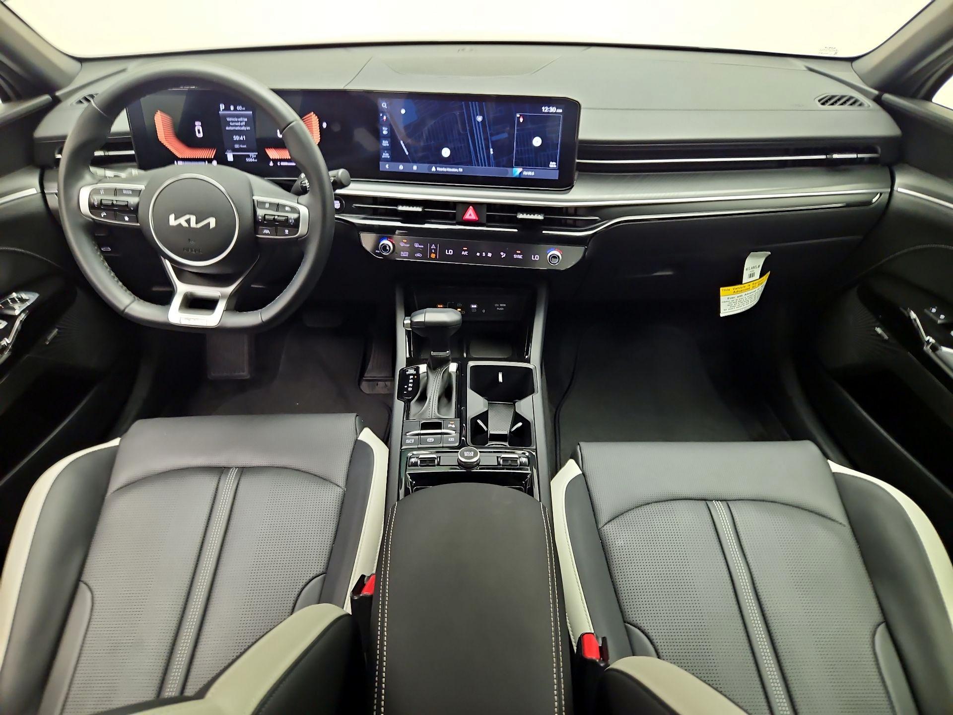 Thumbnail: 2025 Kia K5 - 9
