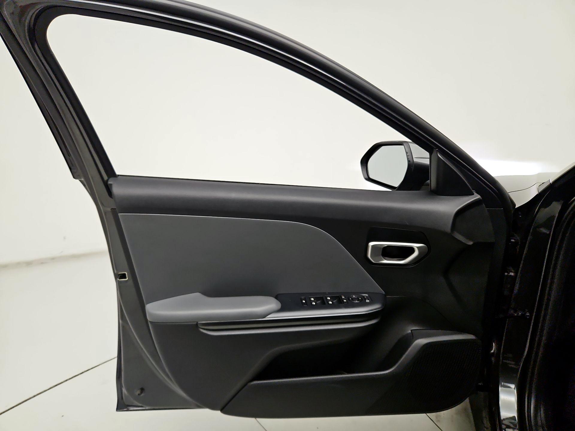 Thumbnail: 2025 Kia K4 - 12