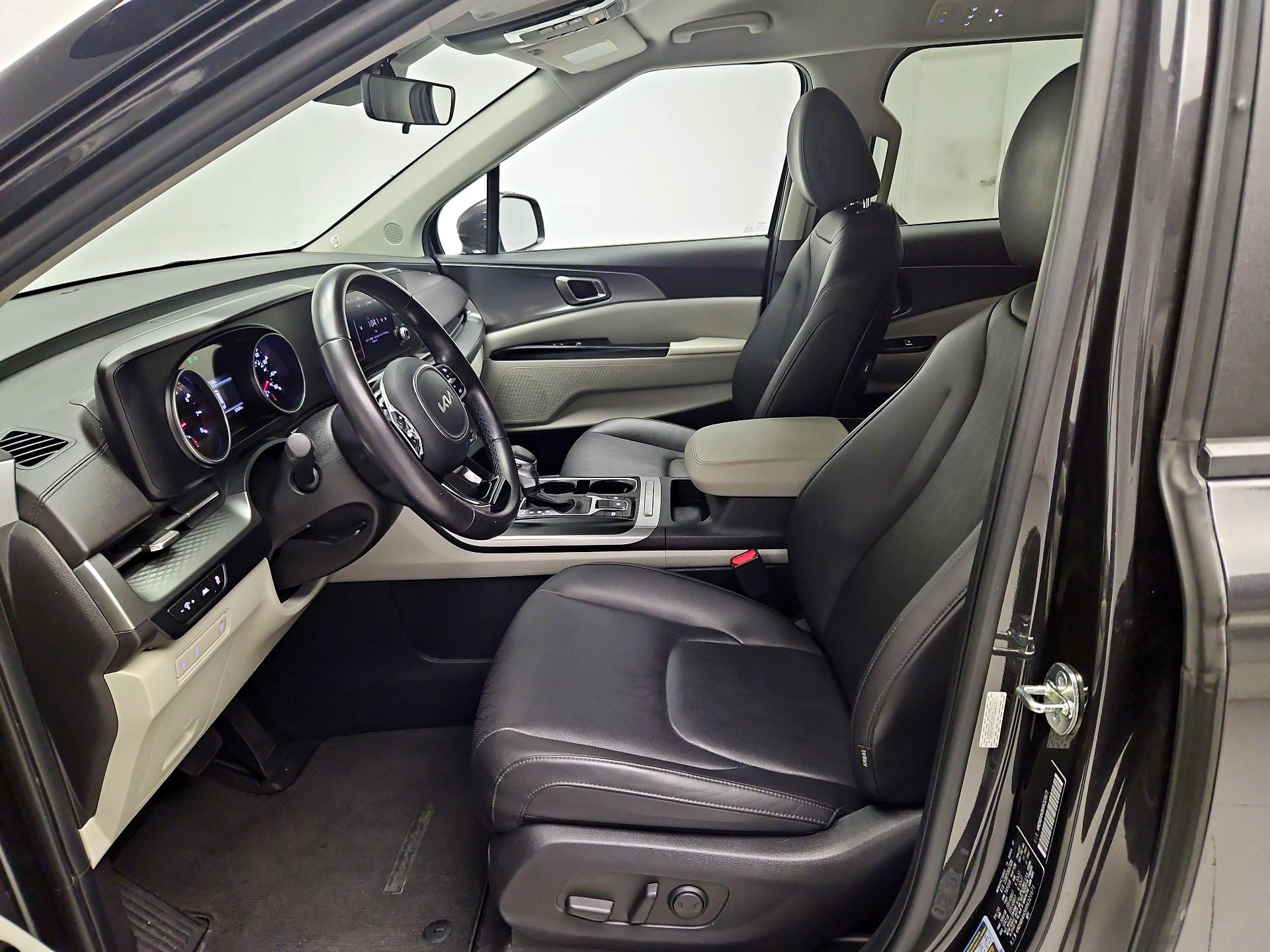 Thumbnail: 2024 Kia Carnival - 11