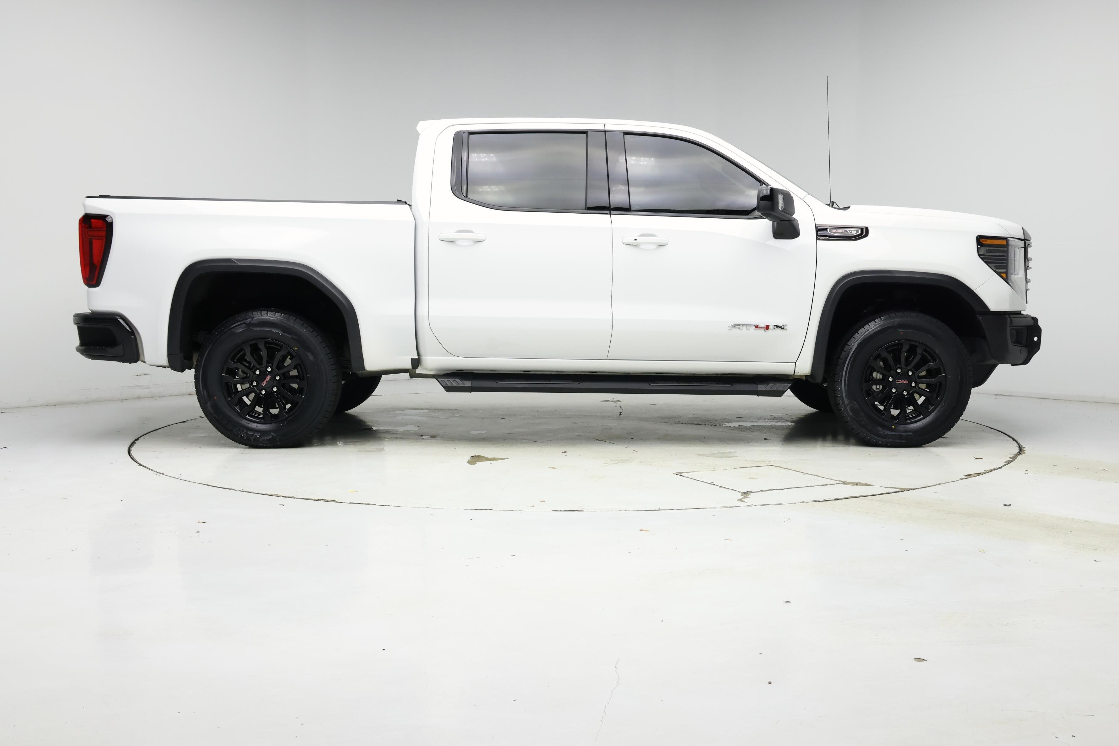 Thumbnail: 2023 GMC Sierra 1500 - 7