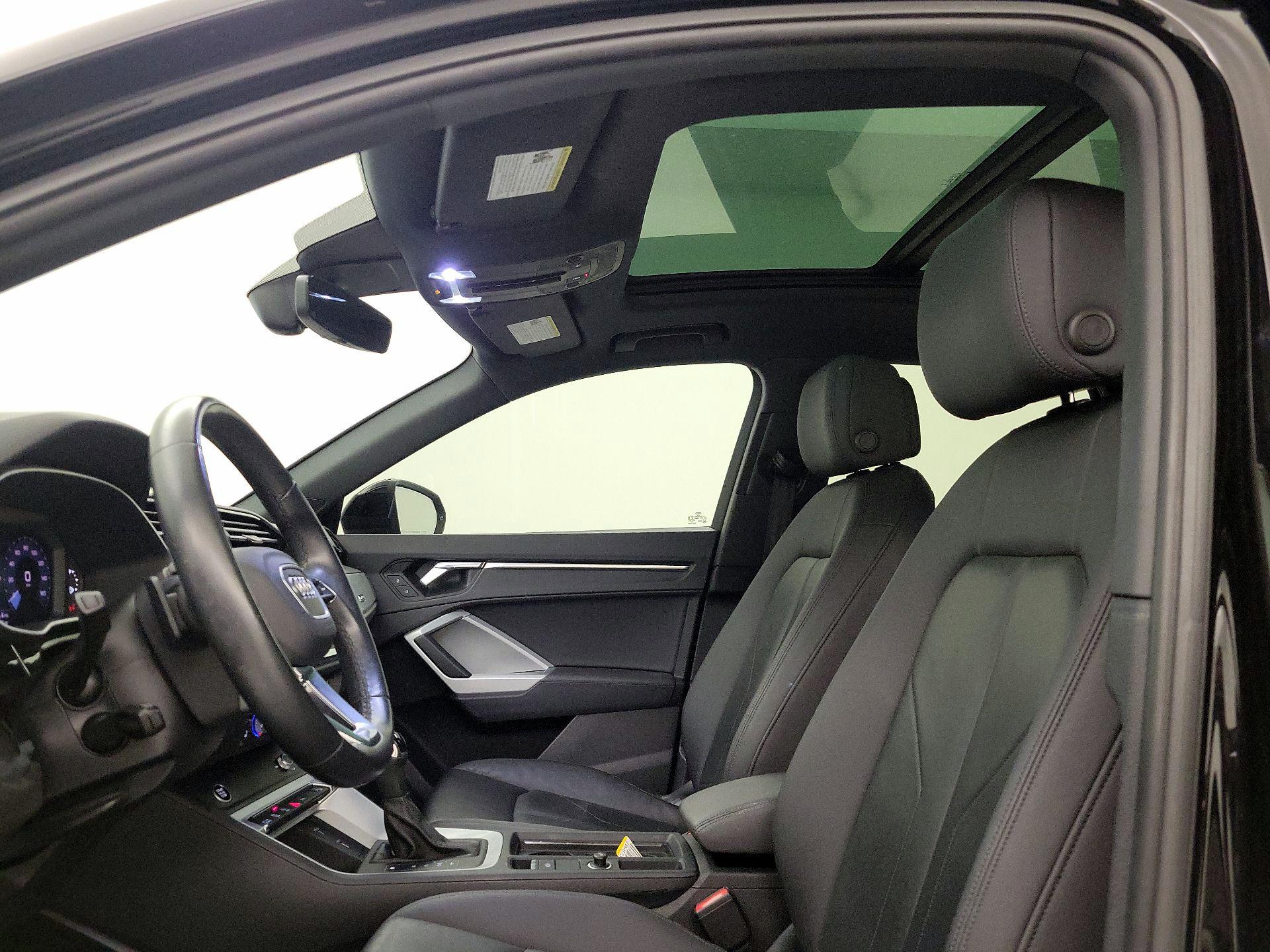Thumbnail: 2021 Audi Q3 - 18