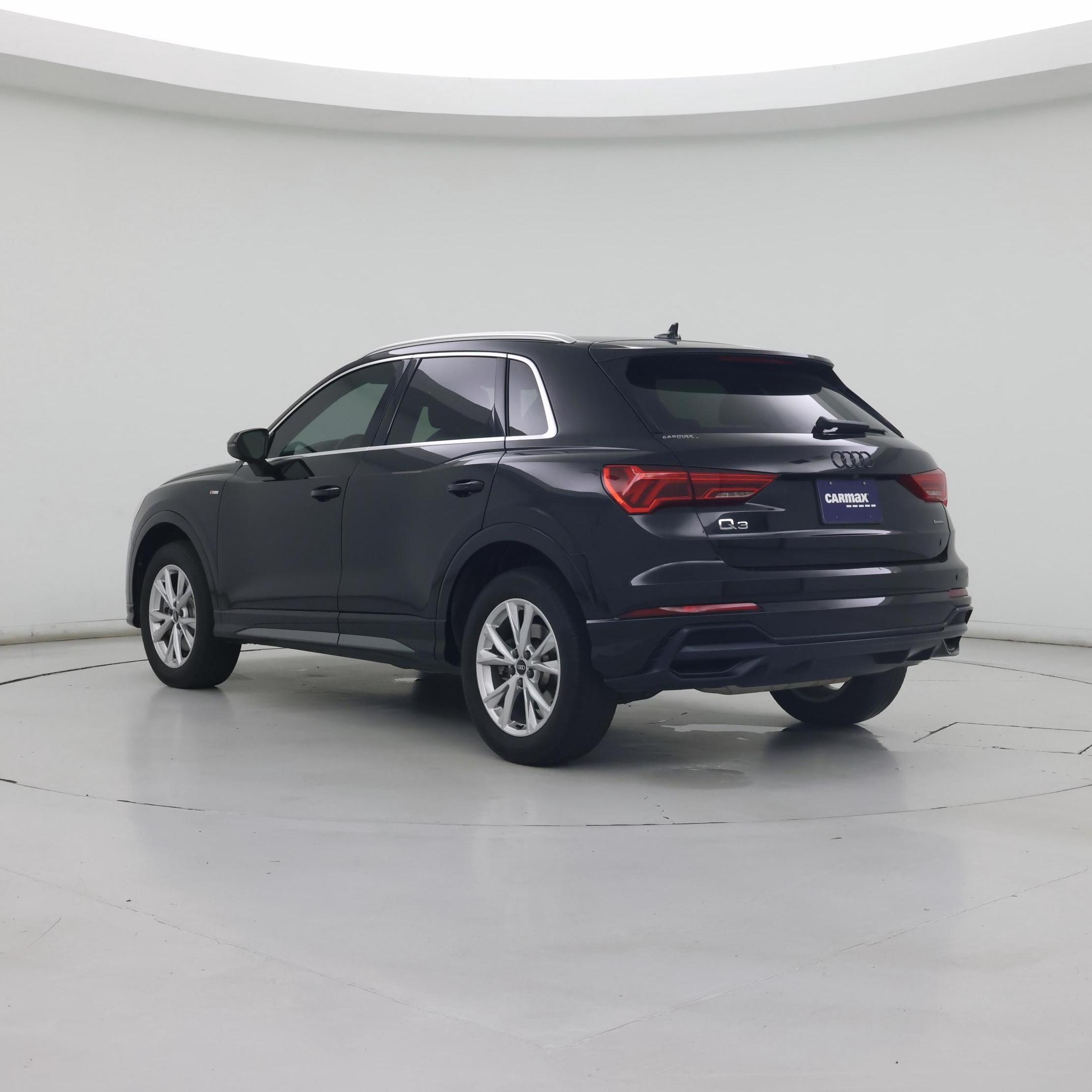 Thumbnail: 2021 Audi Q3 - 2